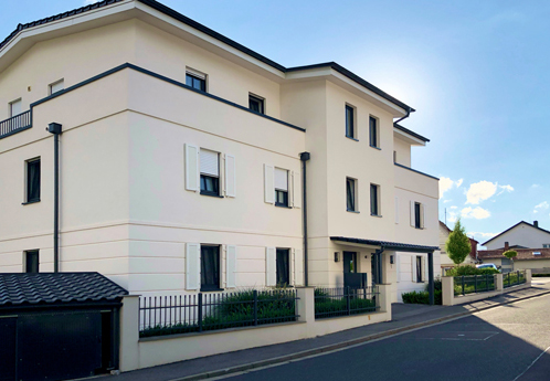 Gartenansicht der Wohnanlage