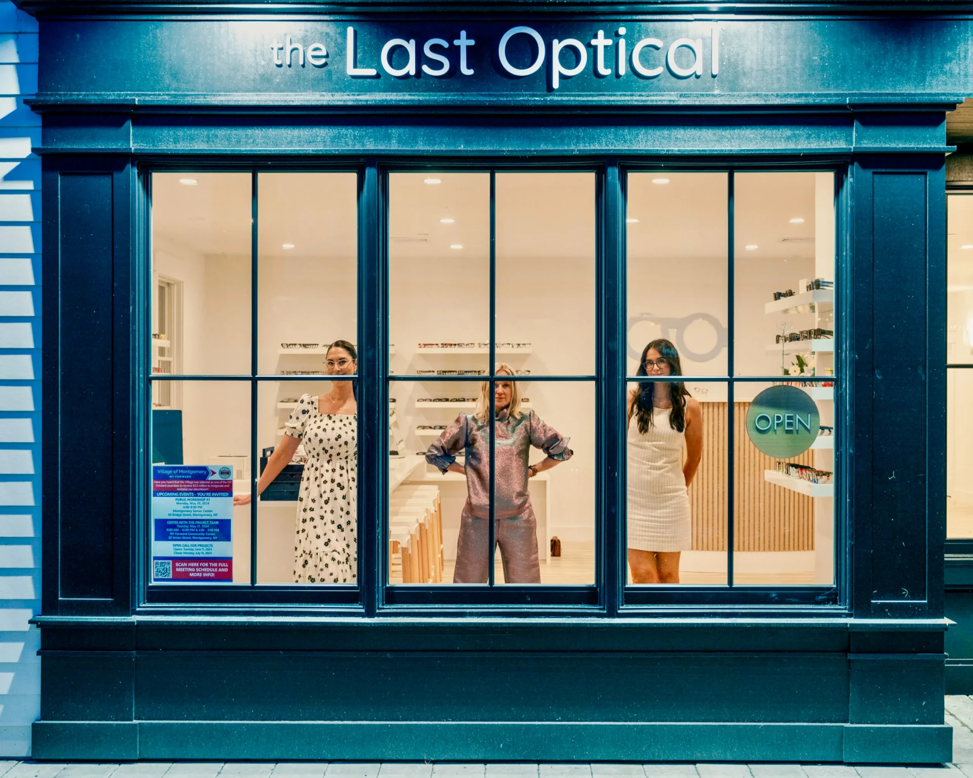 Eye exam with advanced testing device