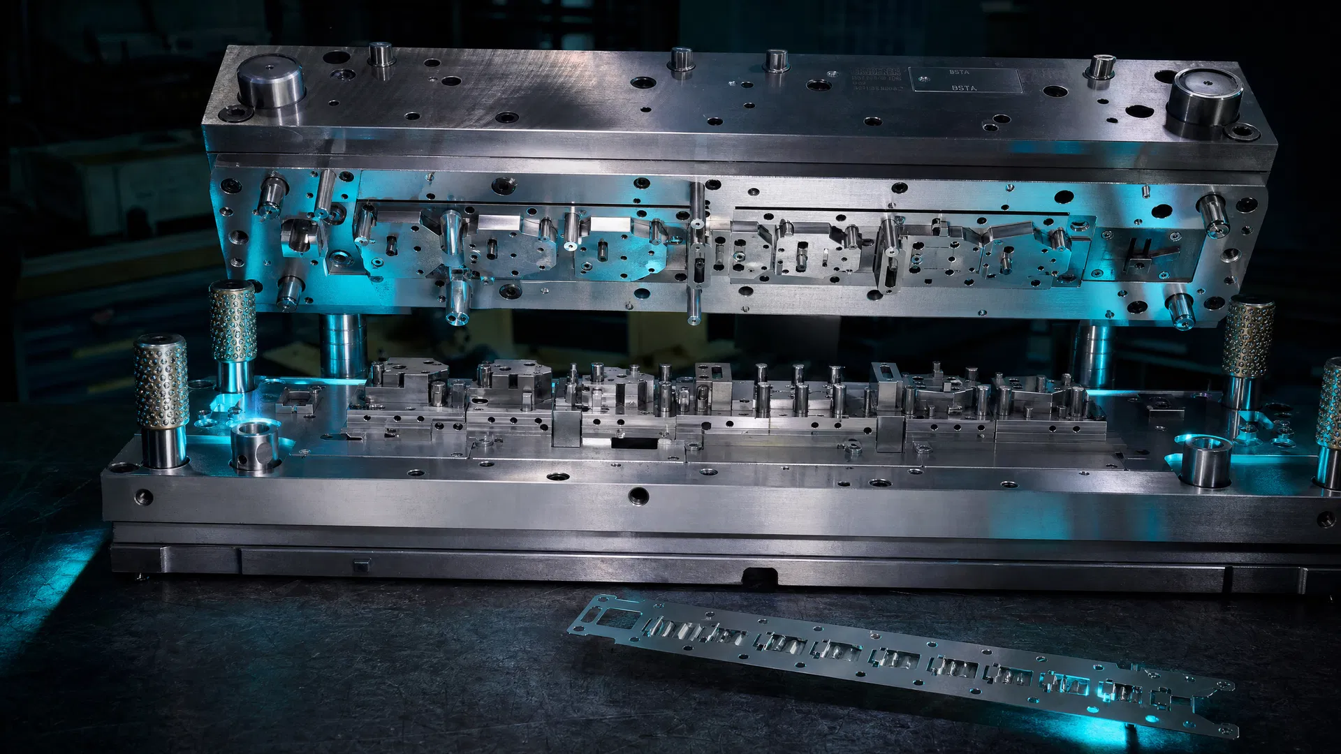 Progressive Press Tool — Sheet Metal Brackets