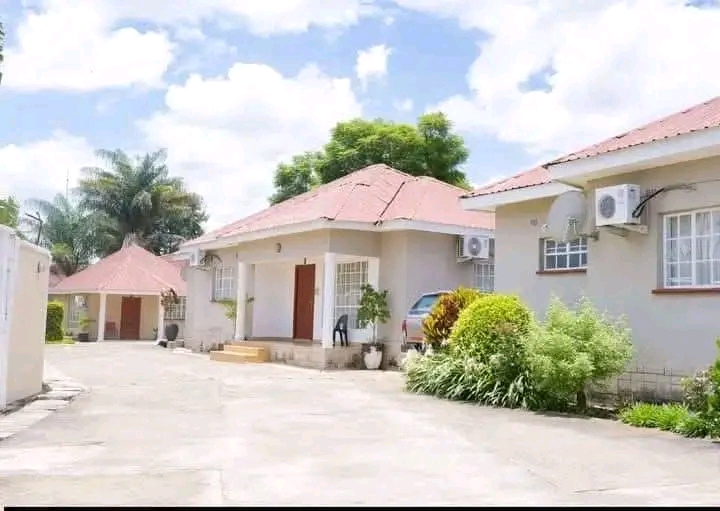 6 HOUSES IN ONE COMPAUND FOR SALE IN LILONGWE MALAWI AREA 6. *FULLY FURNISHED HOUSE*