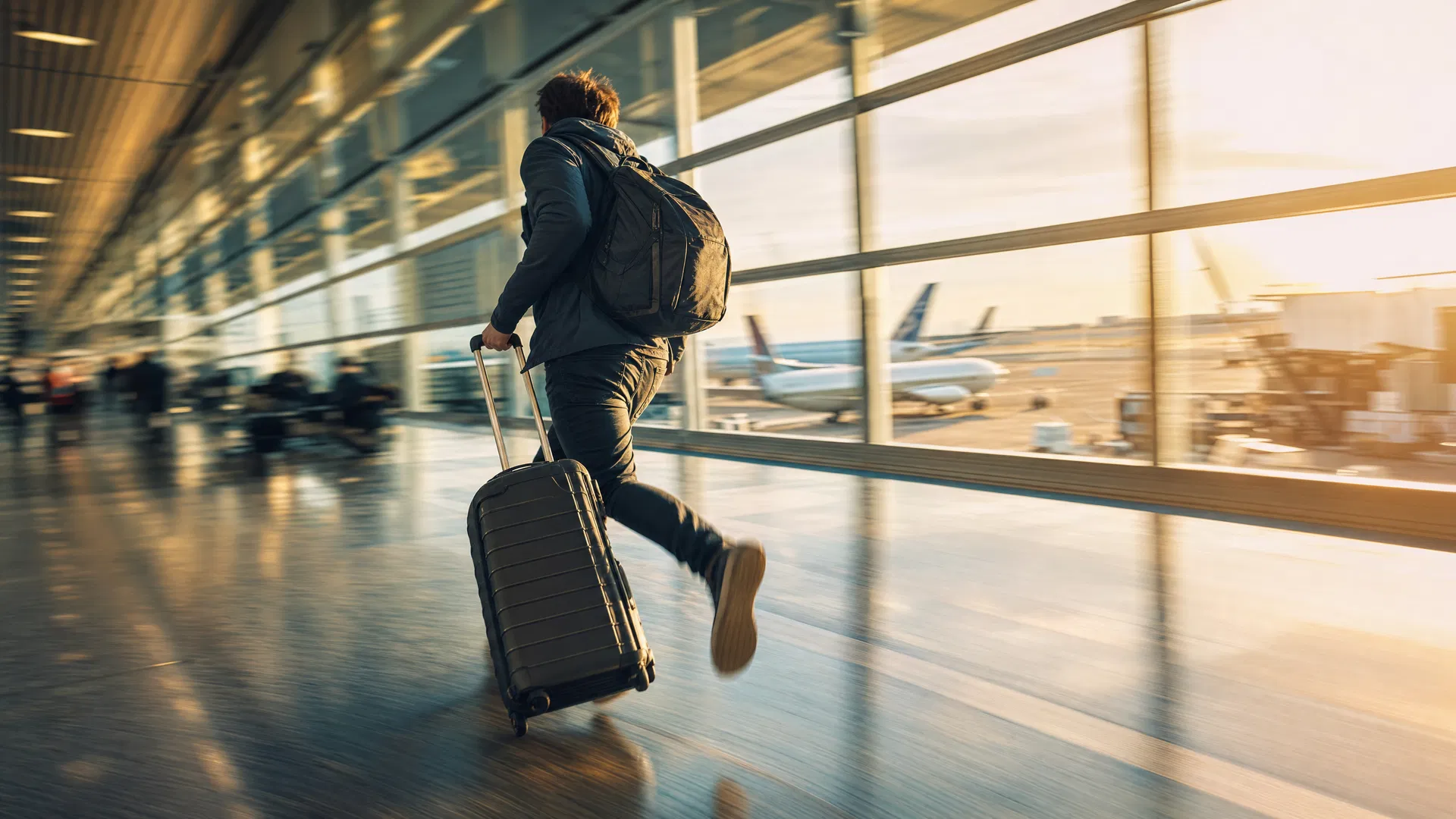 How to Book Cheap Last-Minute Flights in 2026 — The Complete Emergency Travel Playbook