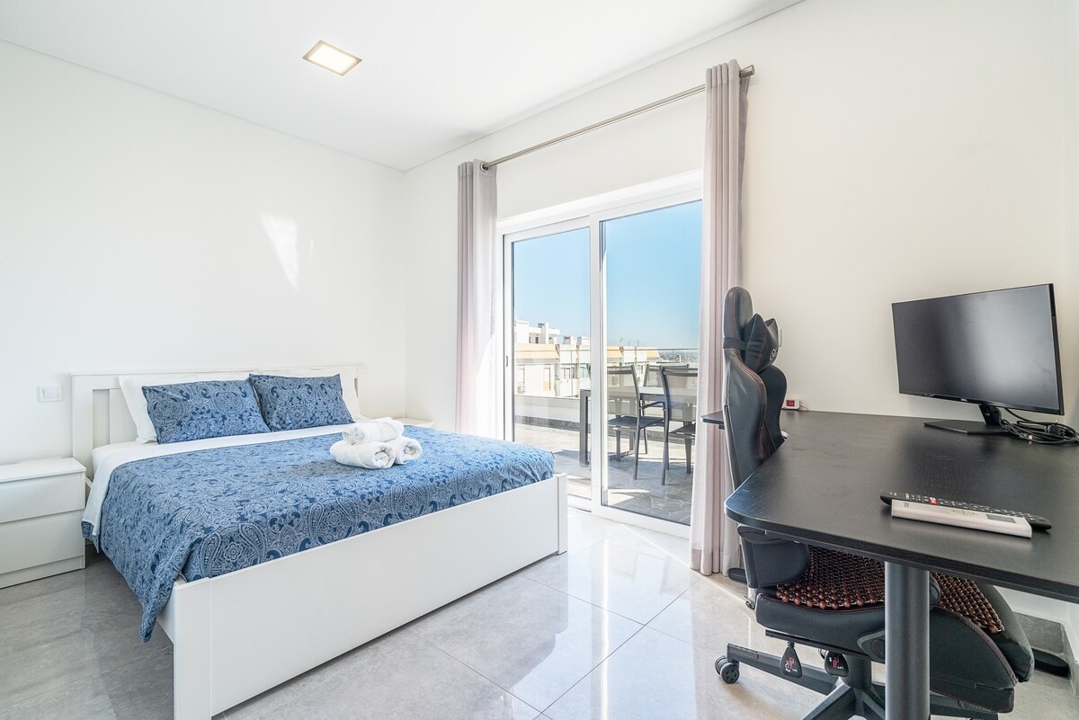 Penthouse 1 - Additional amenity view 13