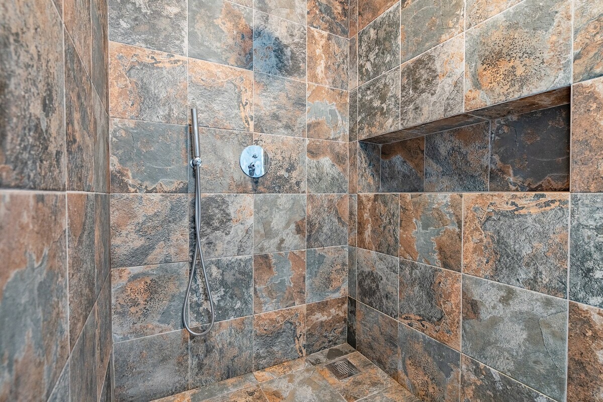 Penthouse 1 - Additional amenity view 12