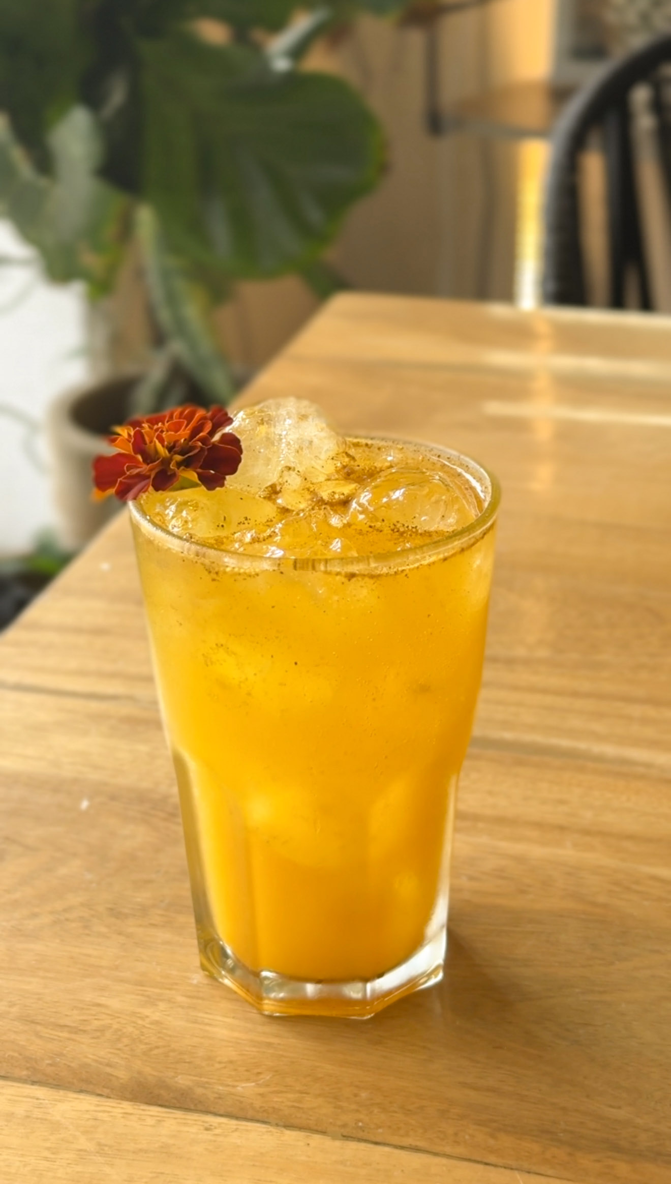 Naranjada con jengibre y cúrcuma