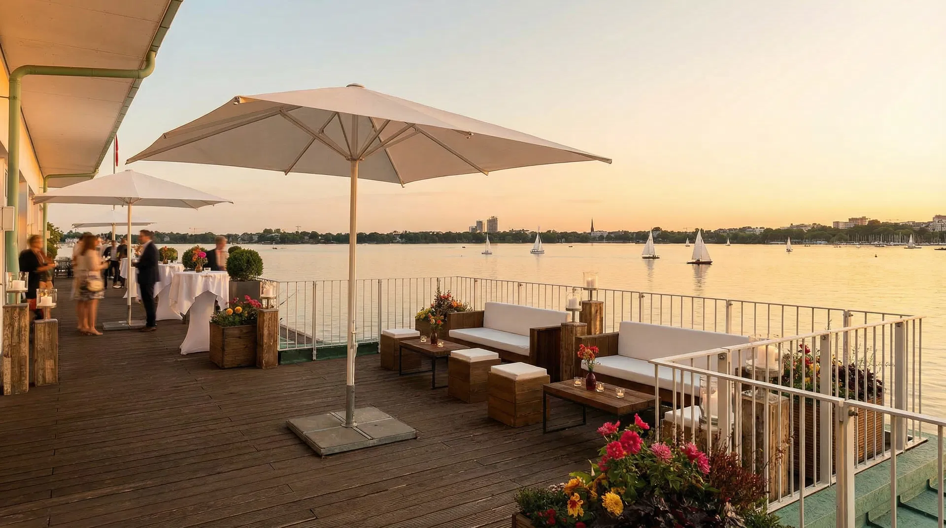 Ruderclub Allemannia – Terrasse an der Alster