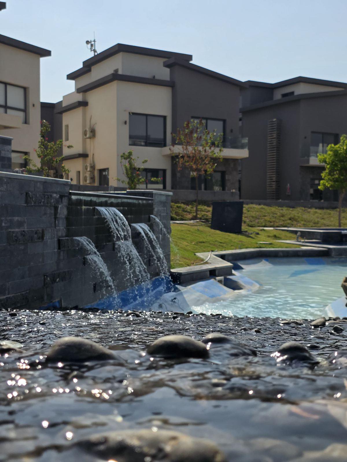 Creek Town by IL Cazar – photo 2