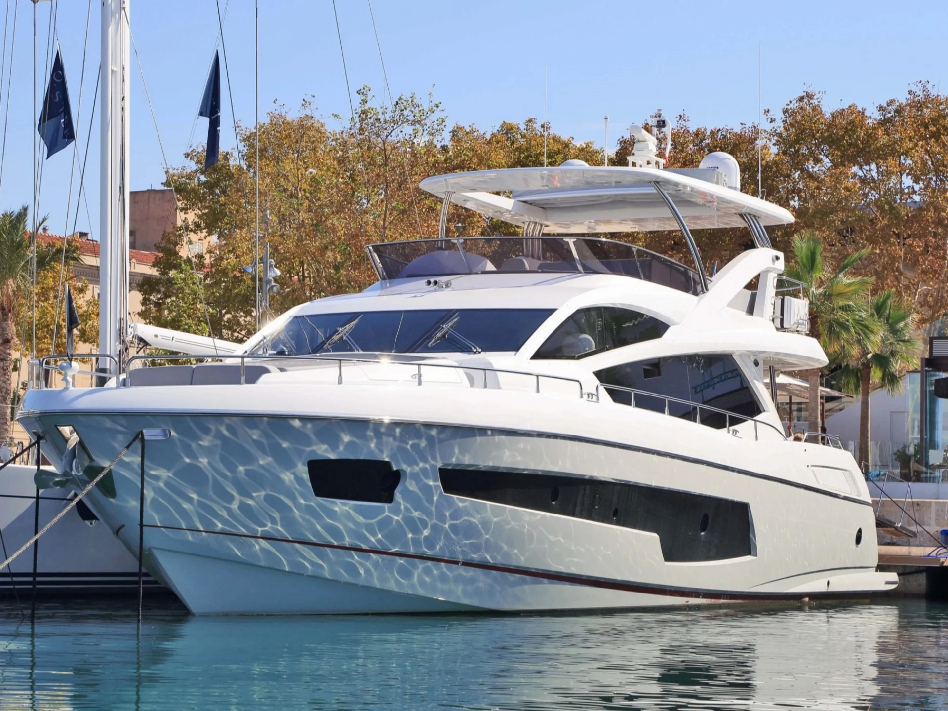 RAOUL W | Sunseeker 75 - Sunseeker