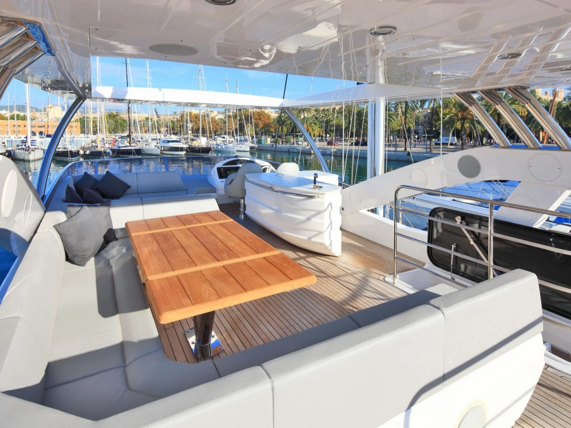 RAOUL W | Sunseeker 75 - Sunseeker