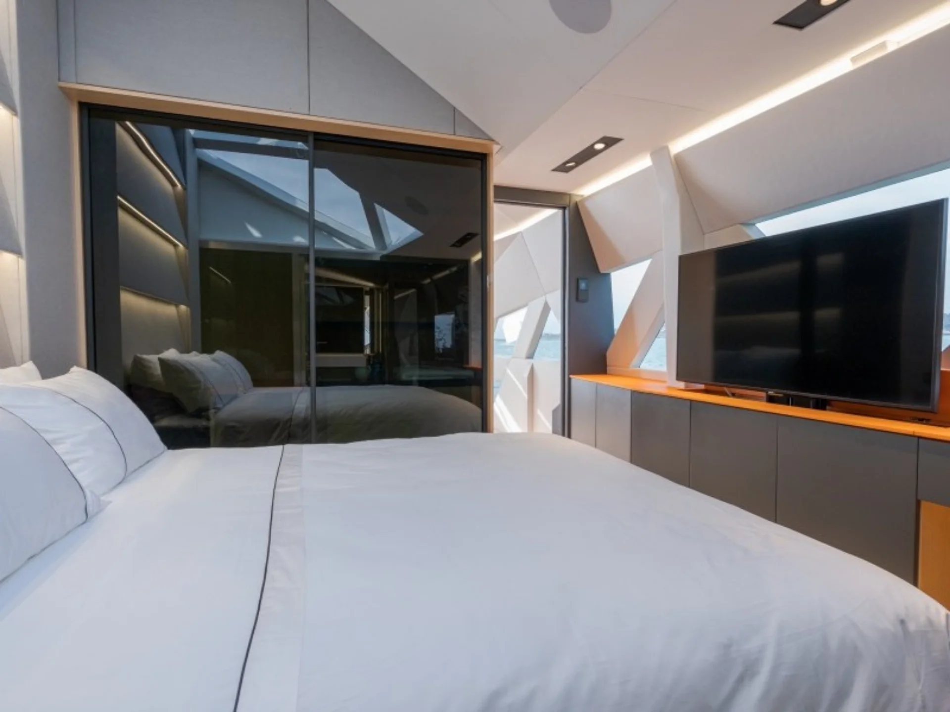 HANSTAIGER X1 - Hanstaiger