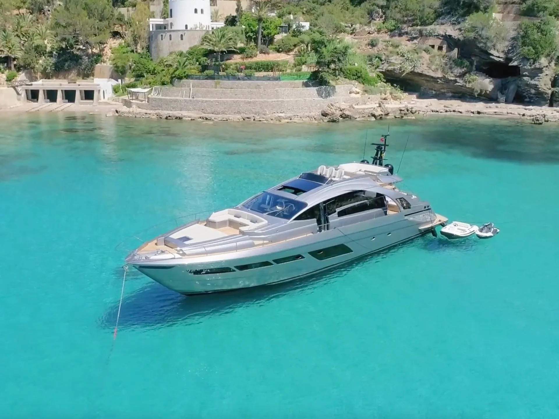 BEYOND | Pershing 8X - Pershing