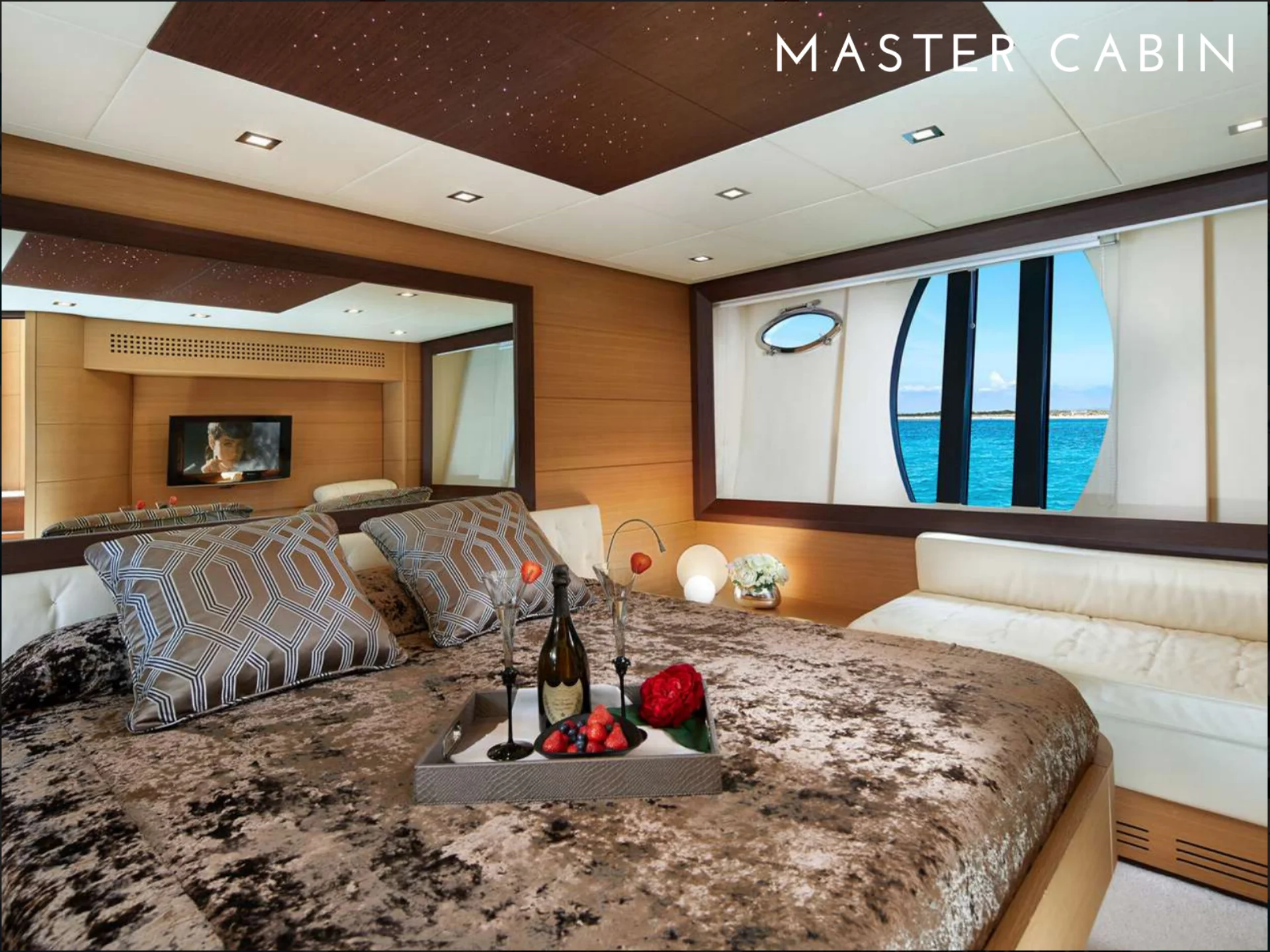 LEGENDARY | Pershing 72 - Pershing