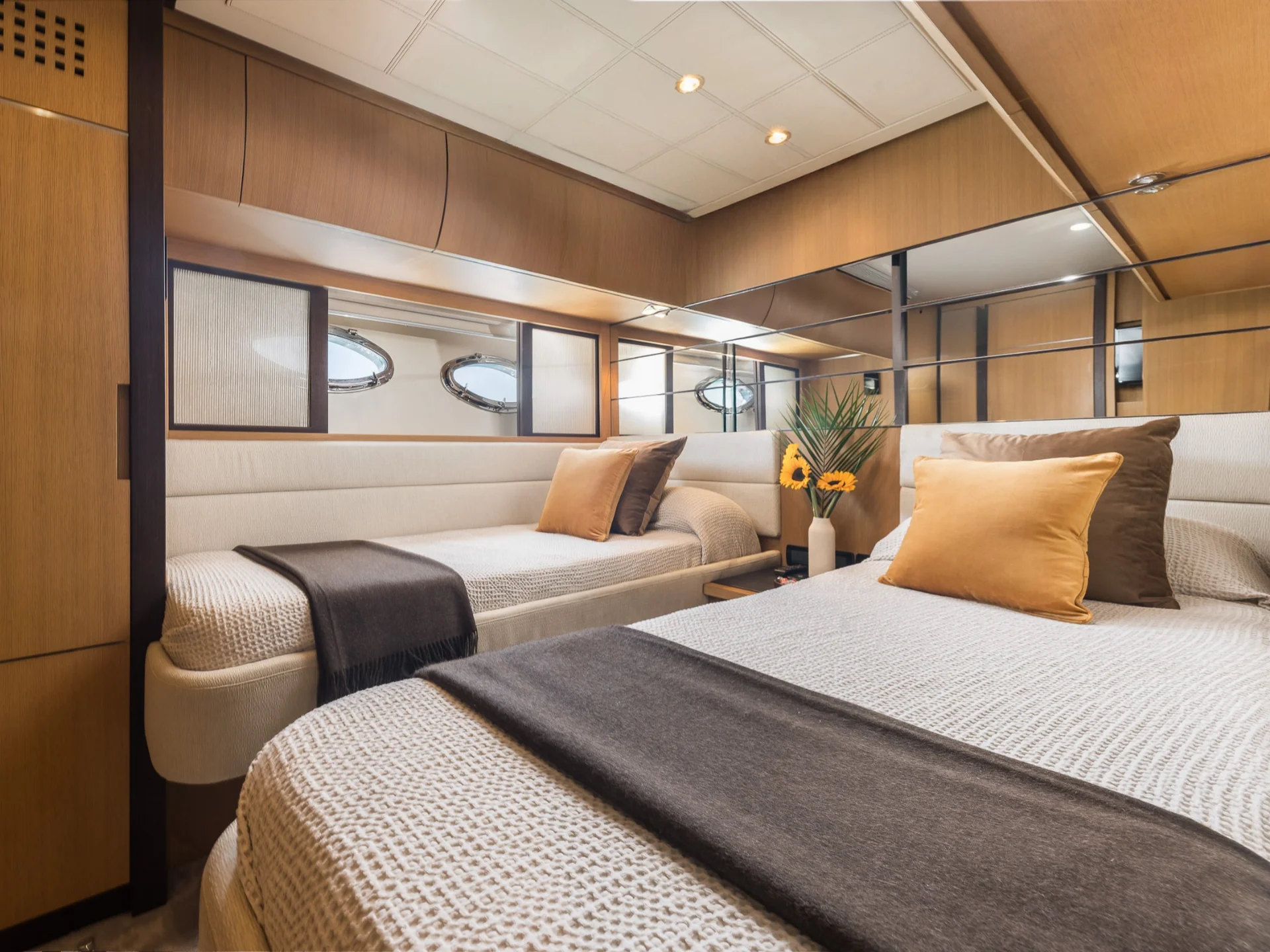 XAMAN | Pershing 90 - Pershing