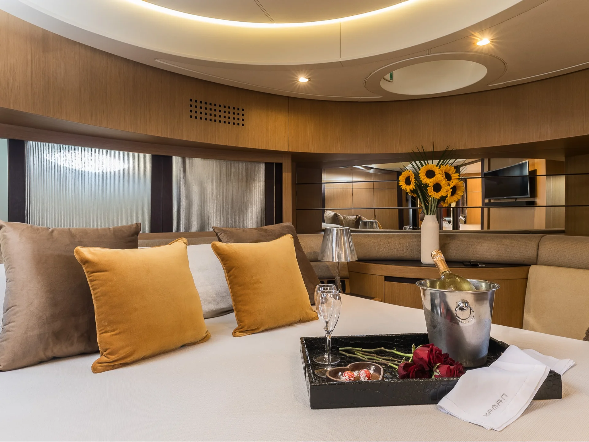 XAMAN | Pershing 90 - Pershing