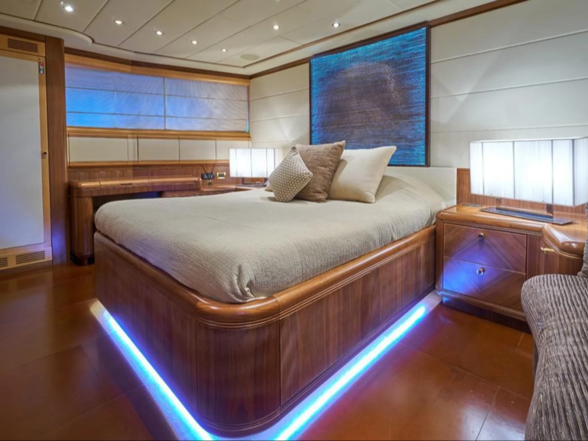 SHANE | Mangusta 130 - Mangusta