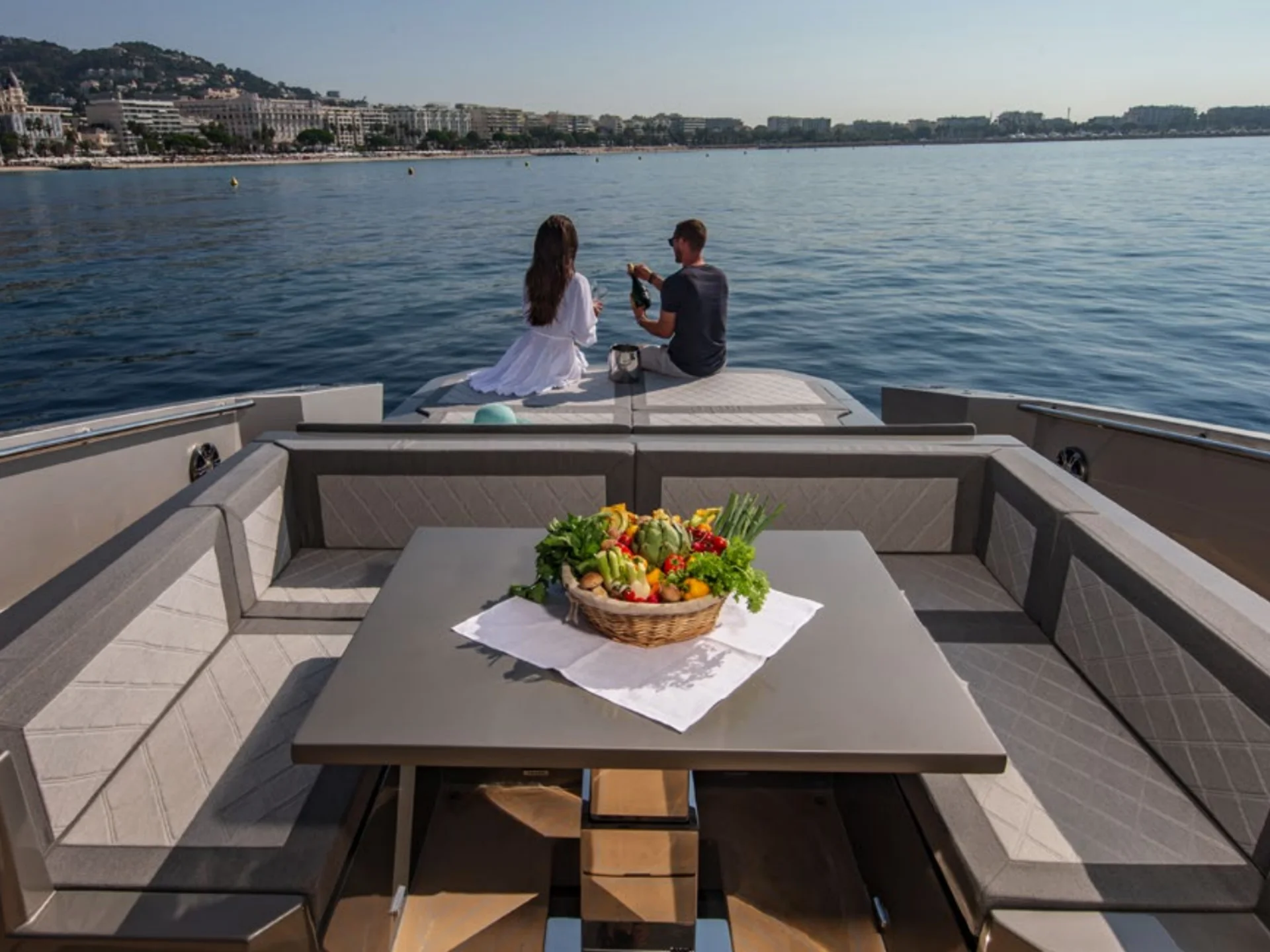 NEXT | Canados Gladiator 631 - Canados