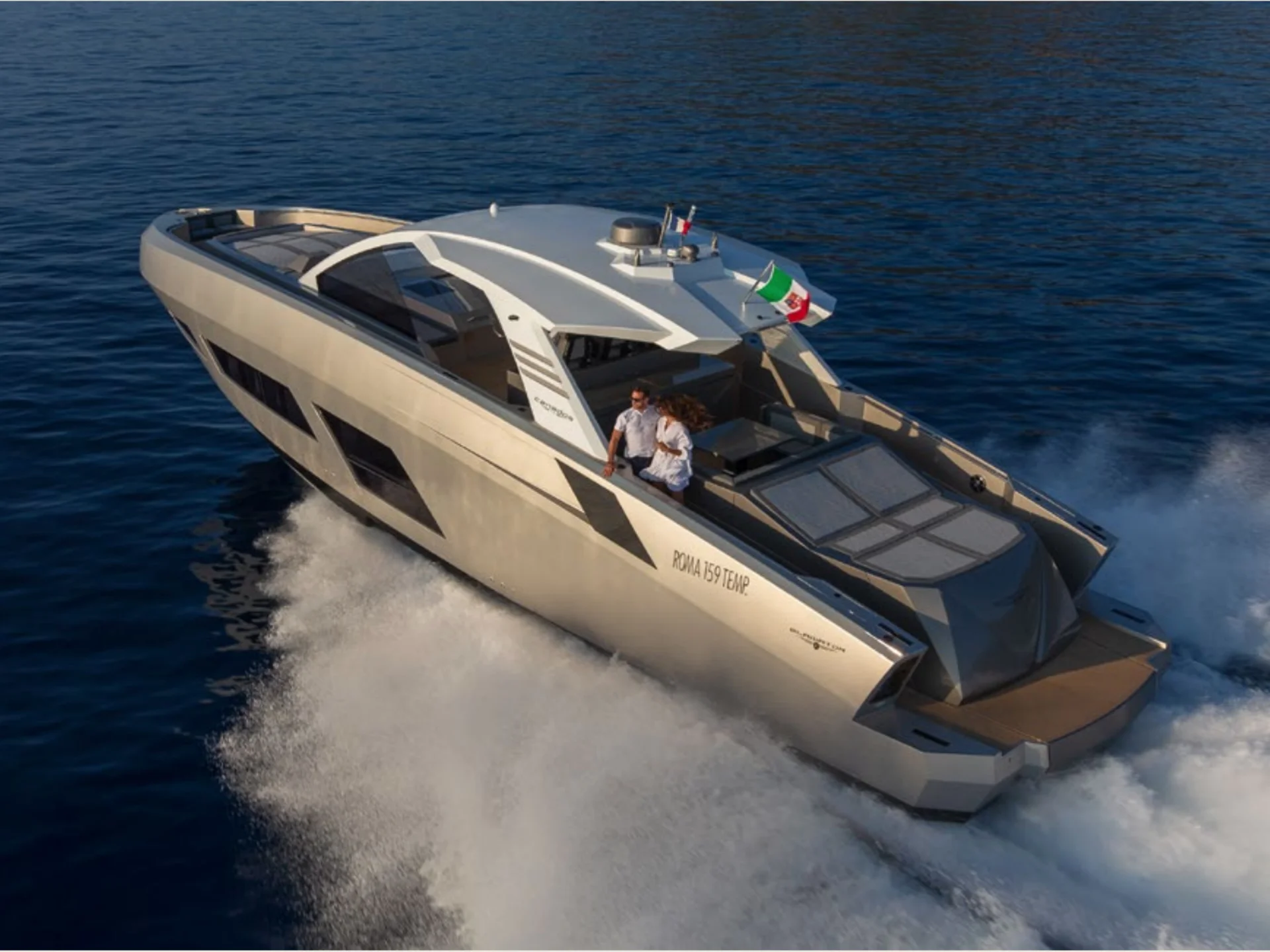 NEXT | Canados Gladiator 631 - Canados