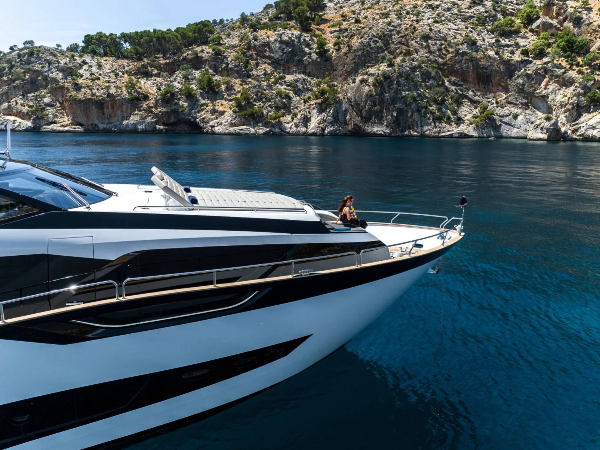 BLUE INFINITY ONE | Sunseeker 95 - Sunseeker