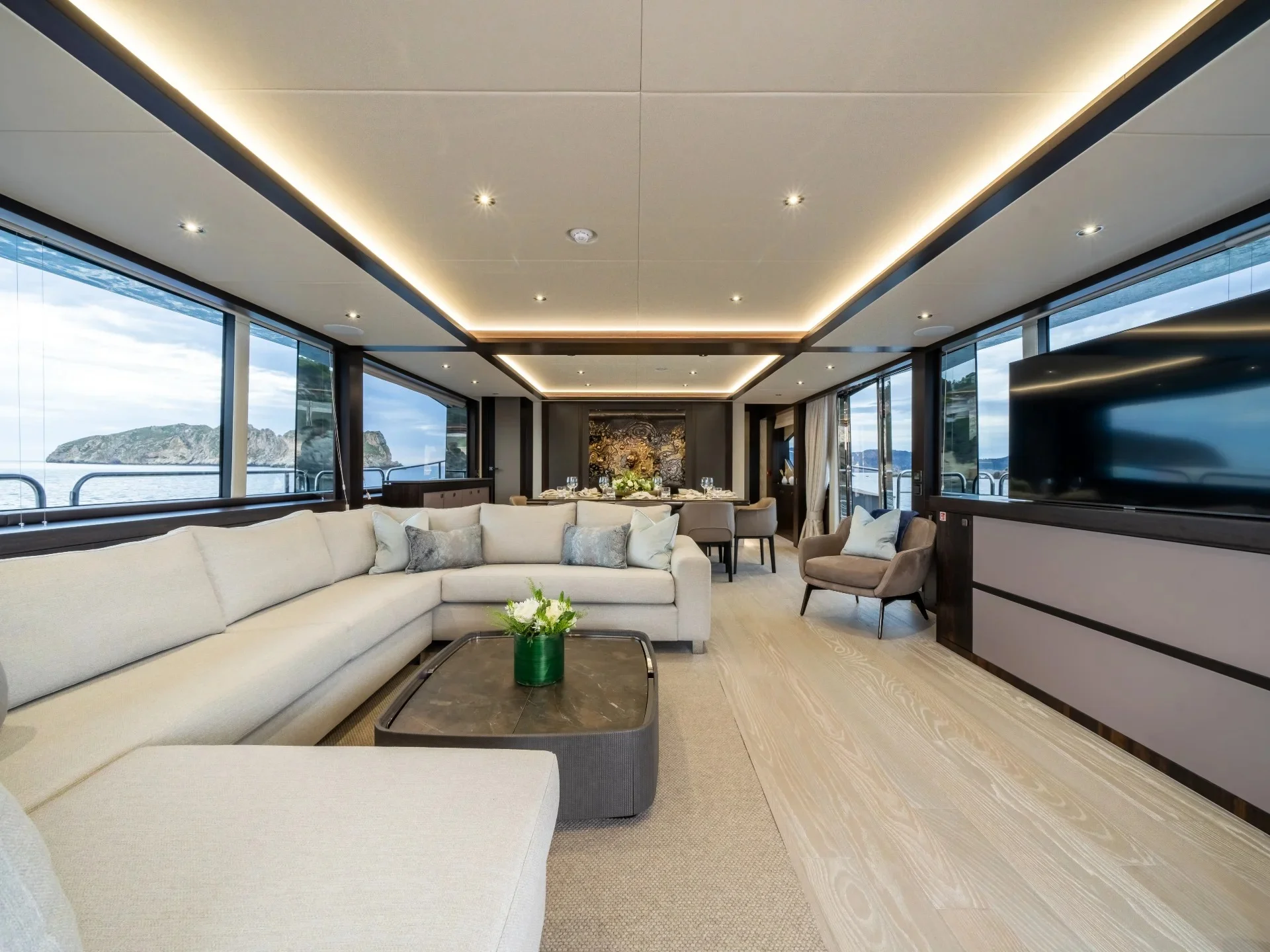 BLUE INFINITY ONE | Sunseeker 95 - Sunseeker