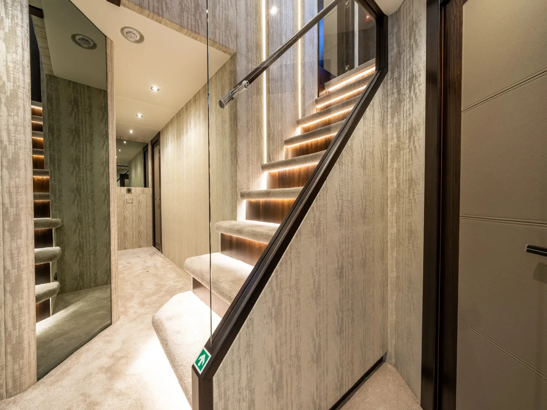 BLUE INFINITY ONE | Sunseeker 95  - Sunseeker