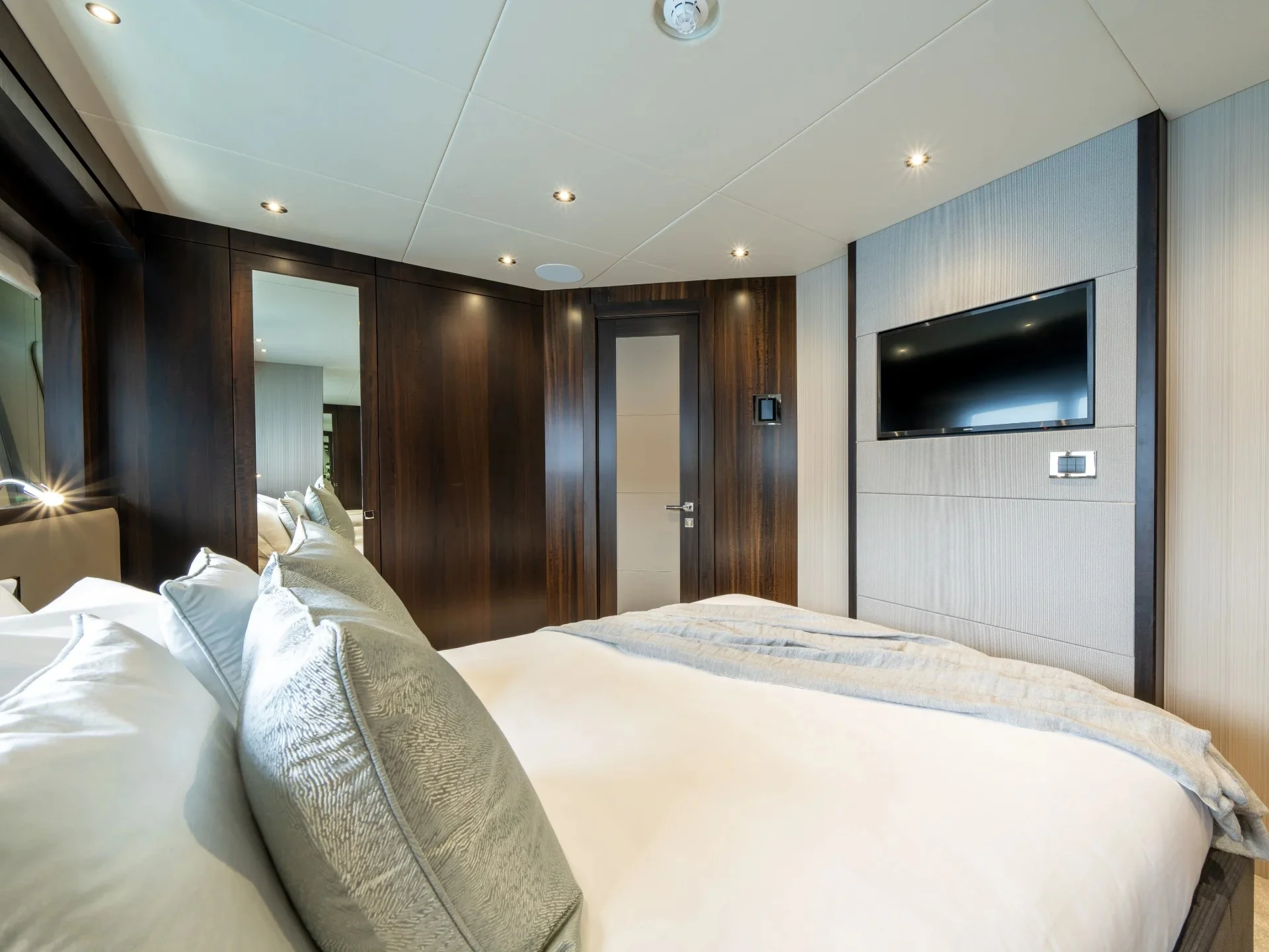 HIGH ENERGY | Sunseeker 95 - Sunseeker