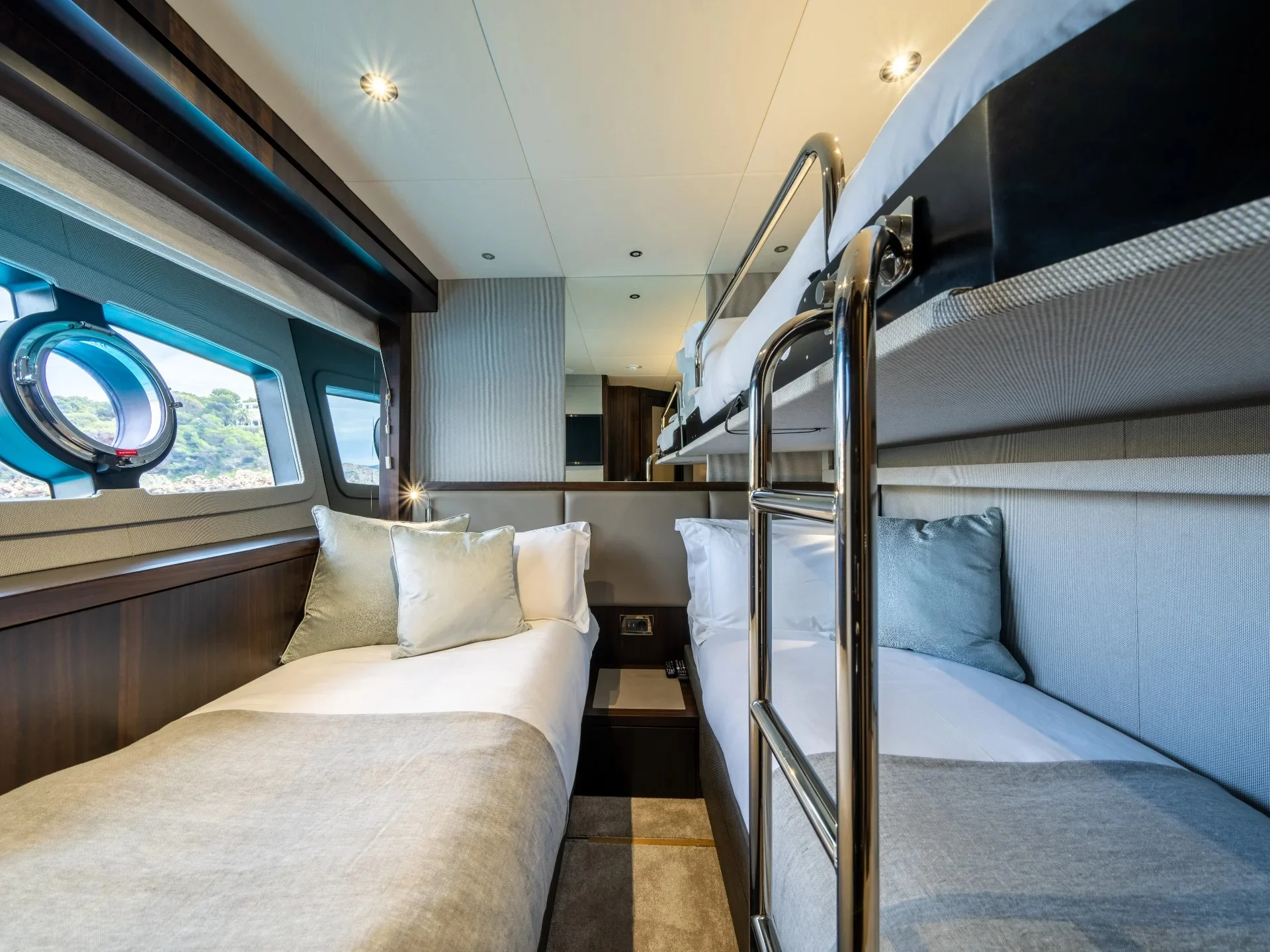 HIGH ENERGY | Sunseeker 95 - Sunseeker