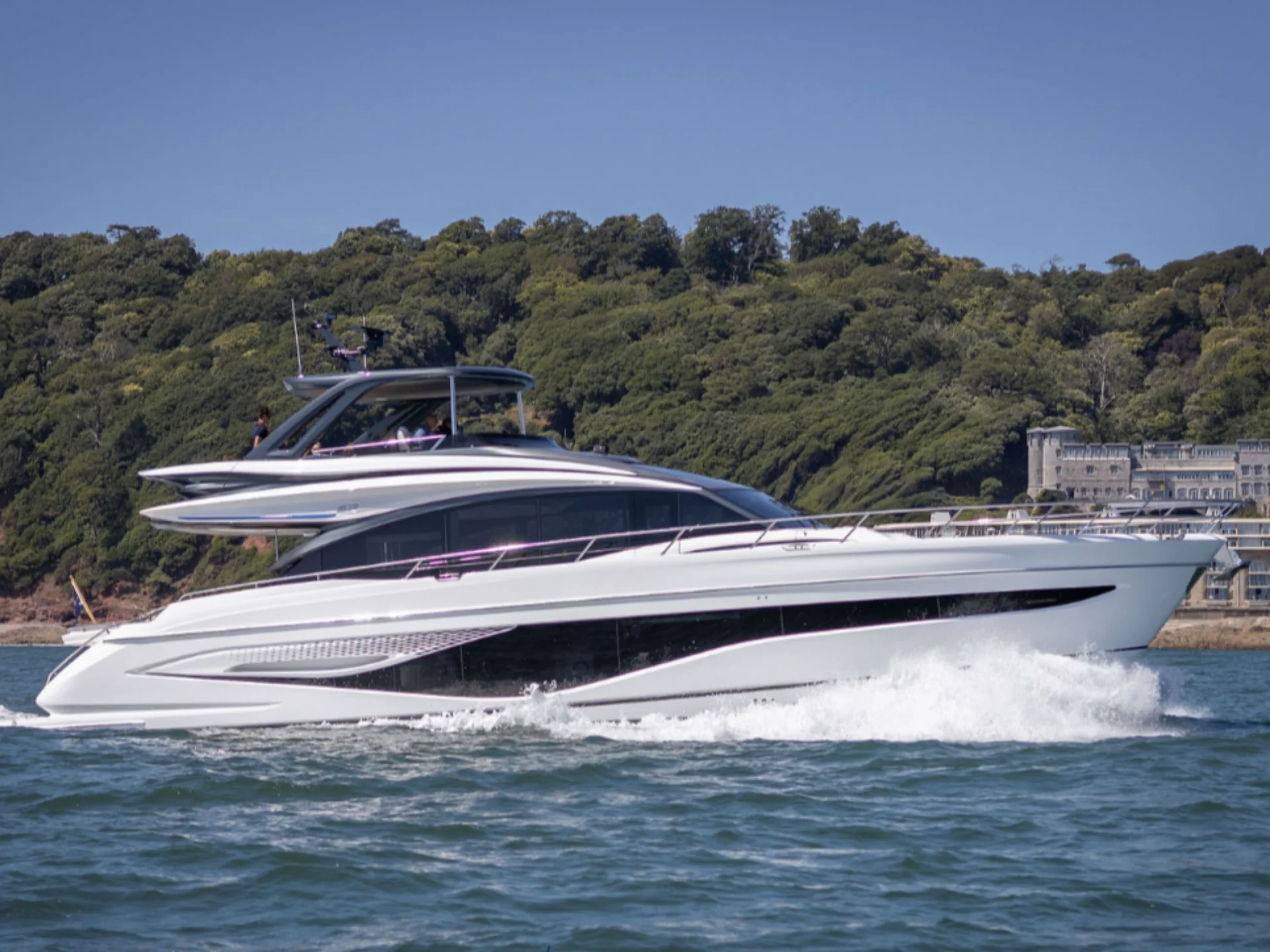 NEGOTIATOR II | Princess S72 - Princess