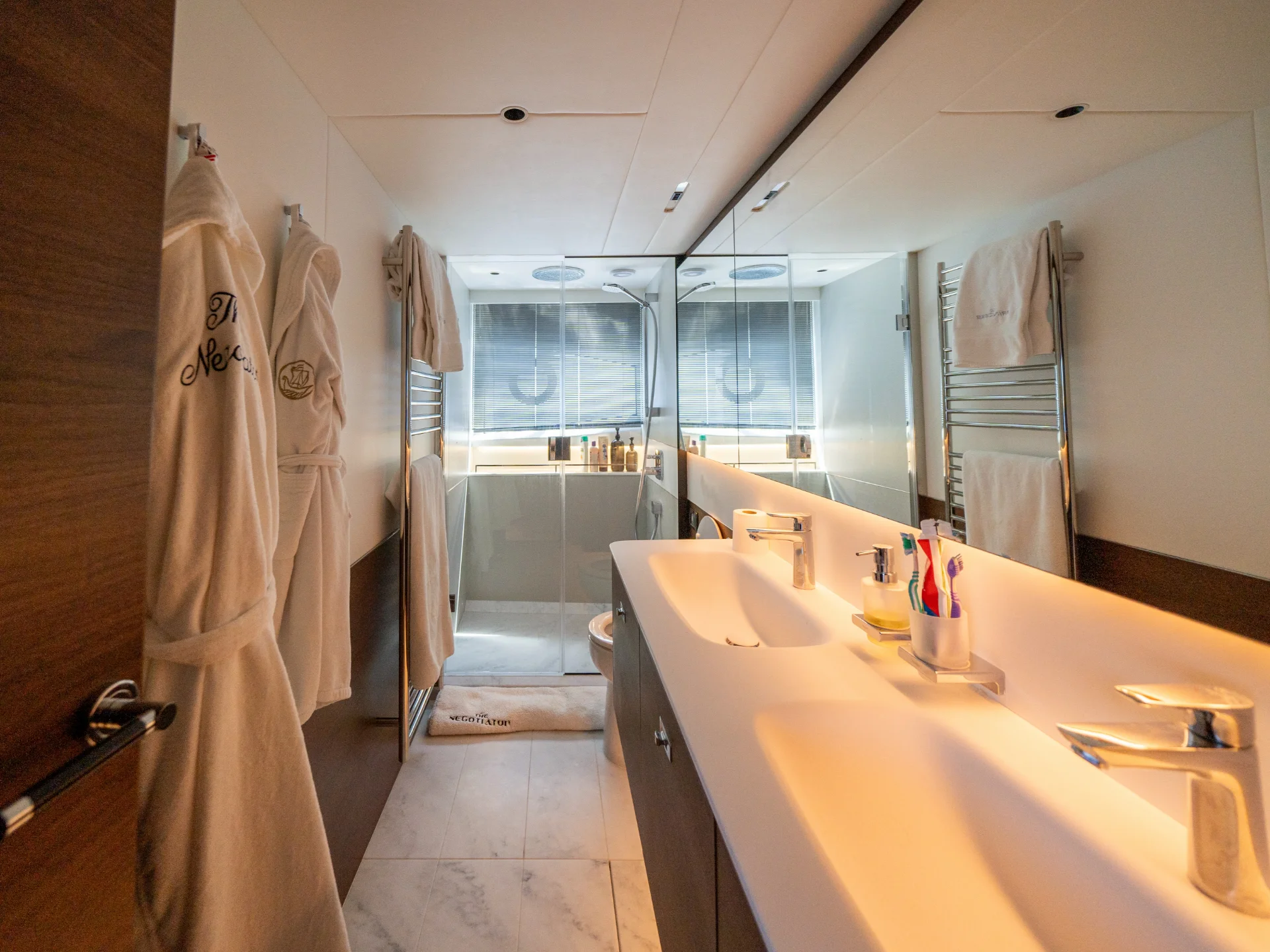 NEGOTIATOR II | Princess S72 - Princess