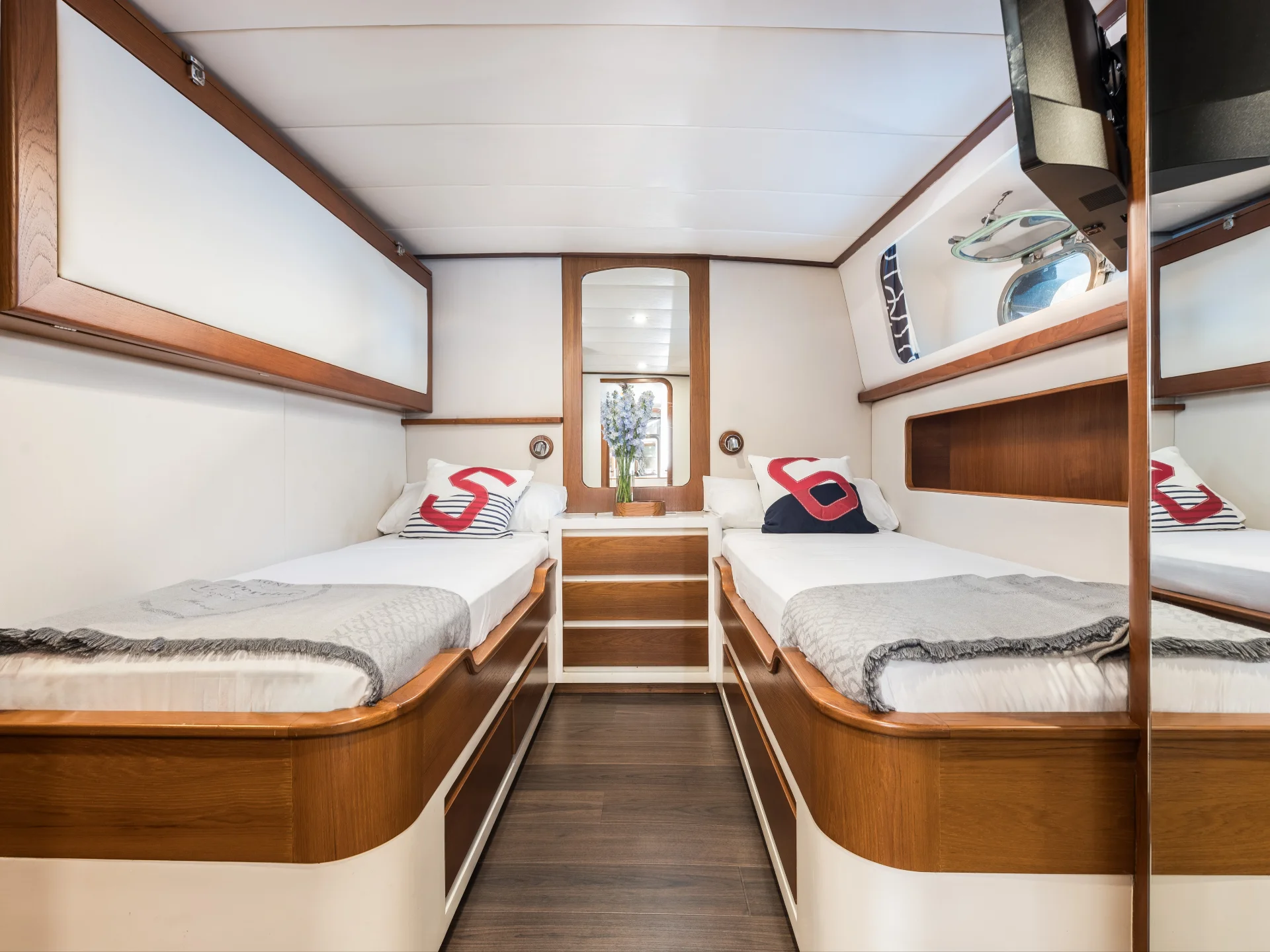 SPIRIT OF MK | CRN Ancona 34M - CRN