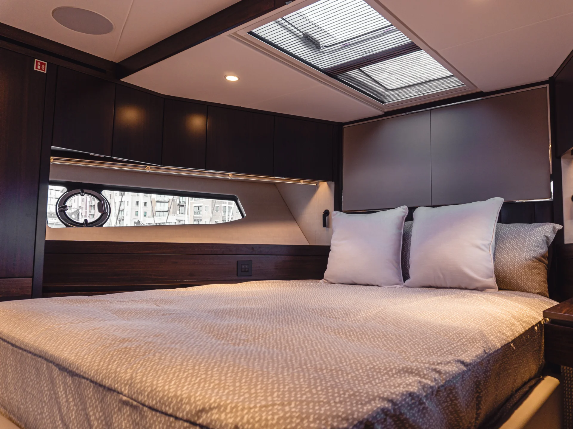 PERFECTION STILL | Sunseeker Manhattan 55 - Sunseeker