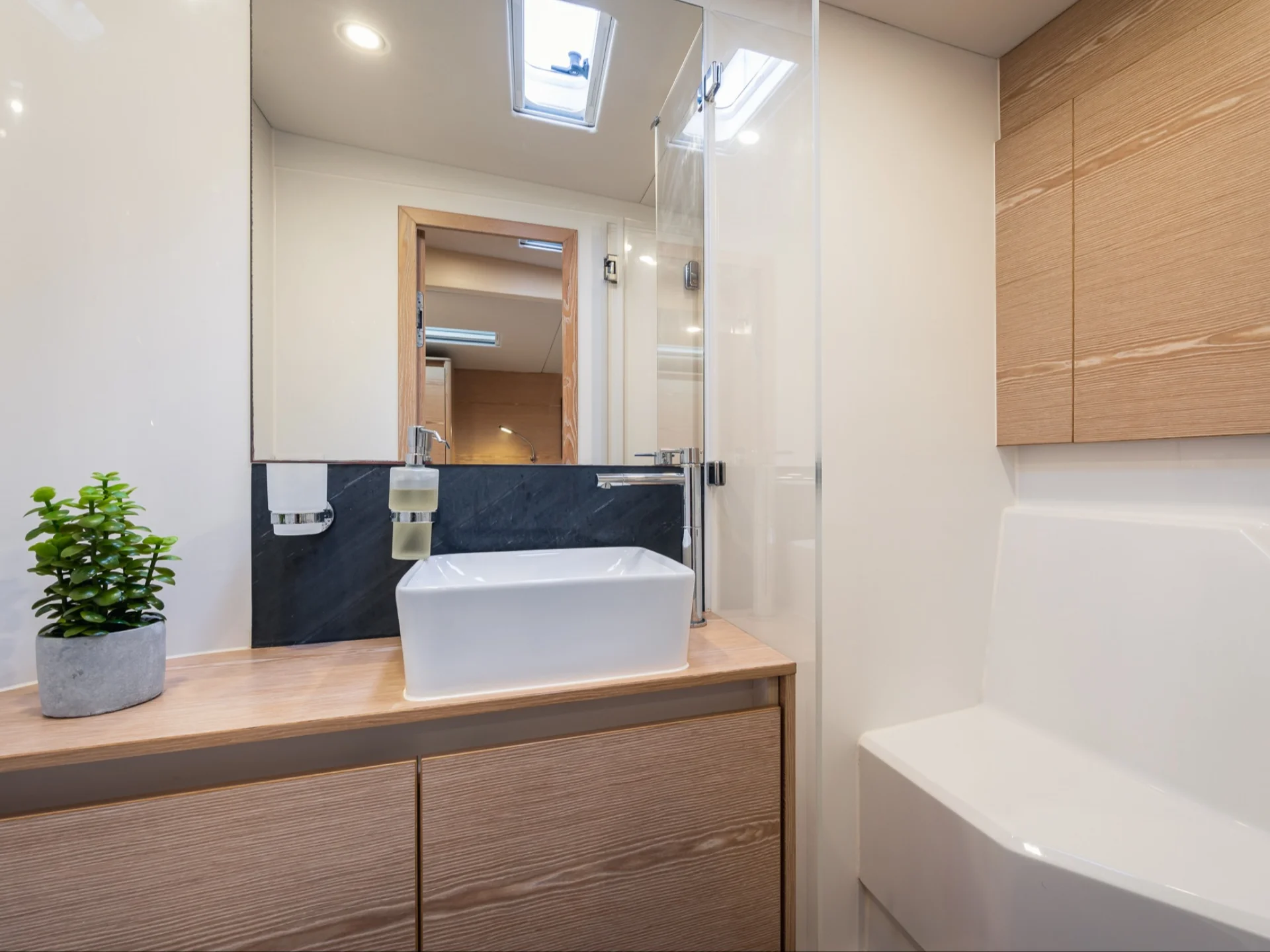 Agarimo Six | Hanse 675 - Hanse