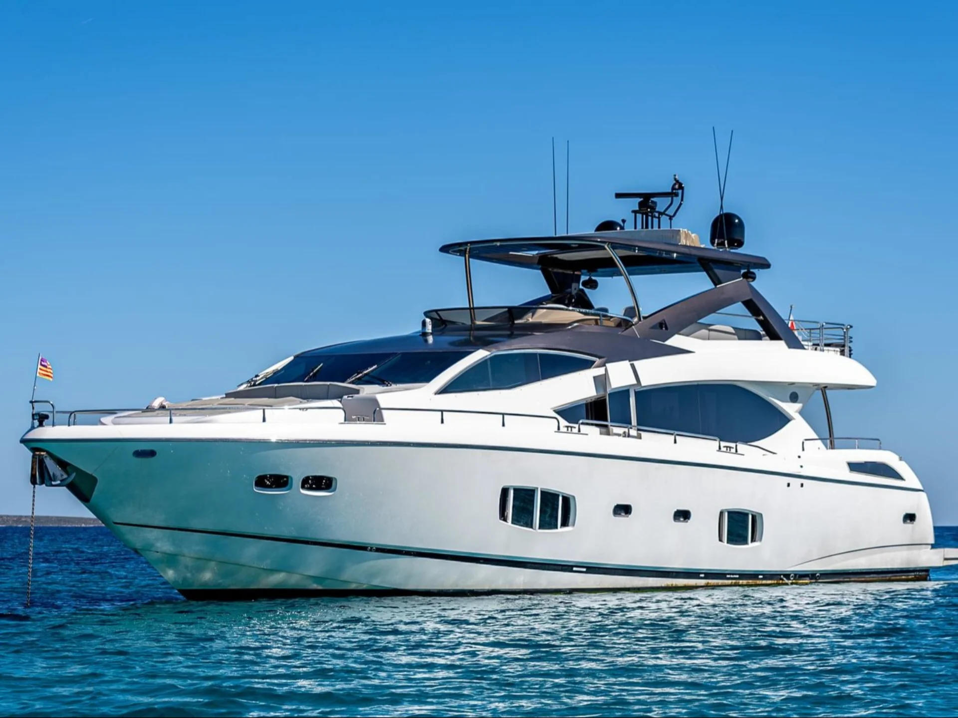 MOZZ II | Sunseeker 27M