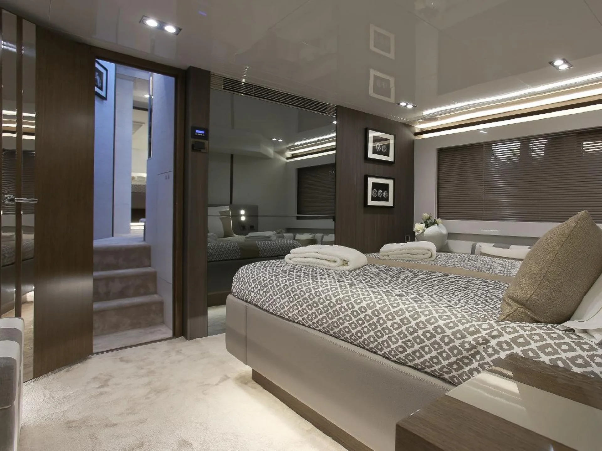 HONEYBEEZ | Pearl 65 - Pearl