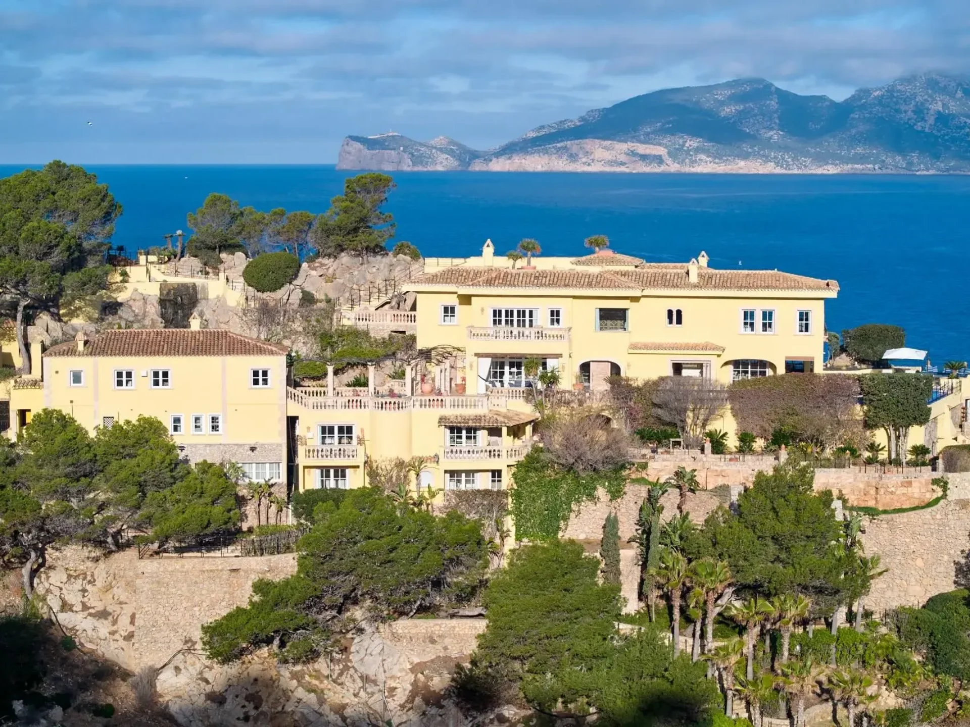 Villa Paradise Castle