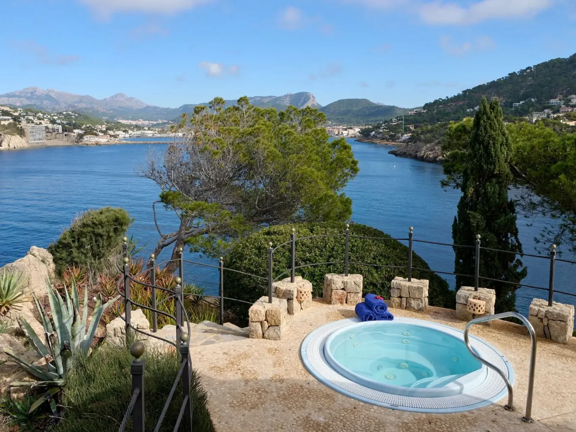 Villa Paradise Castle