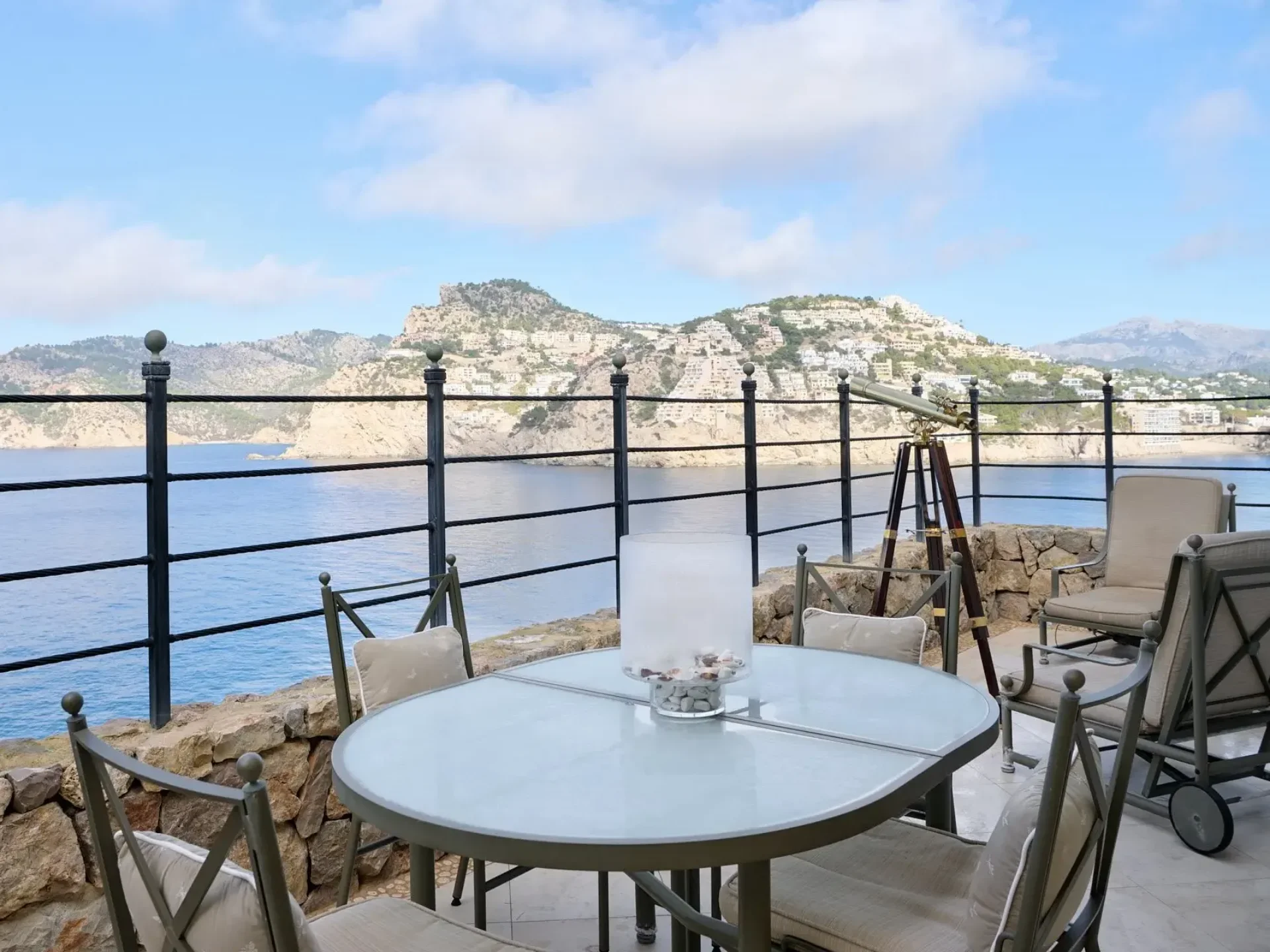 Villa Paradise Castle