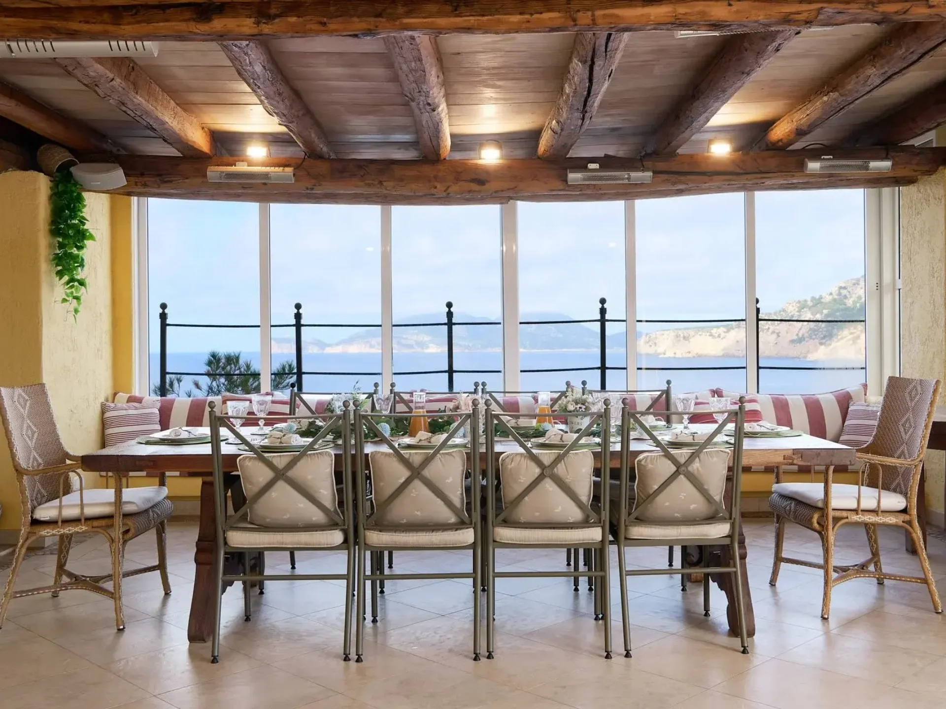 Villa Paradise Castle