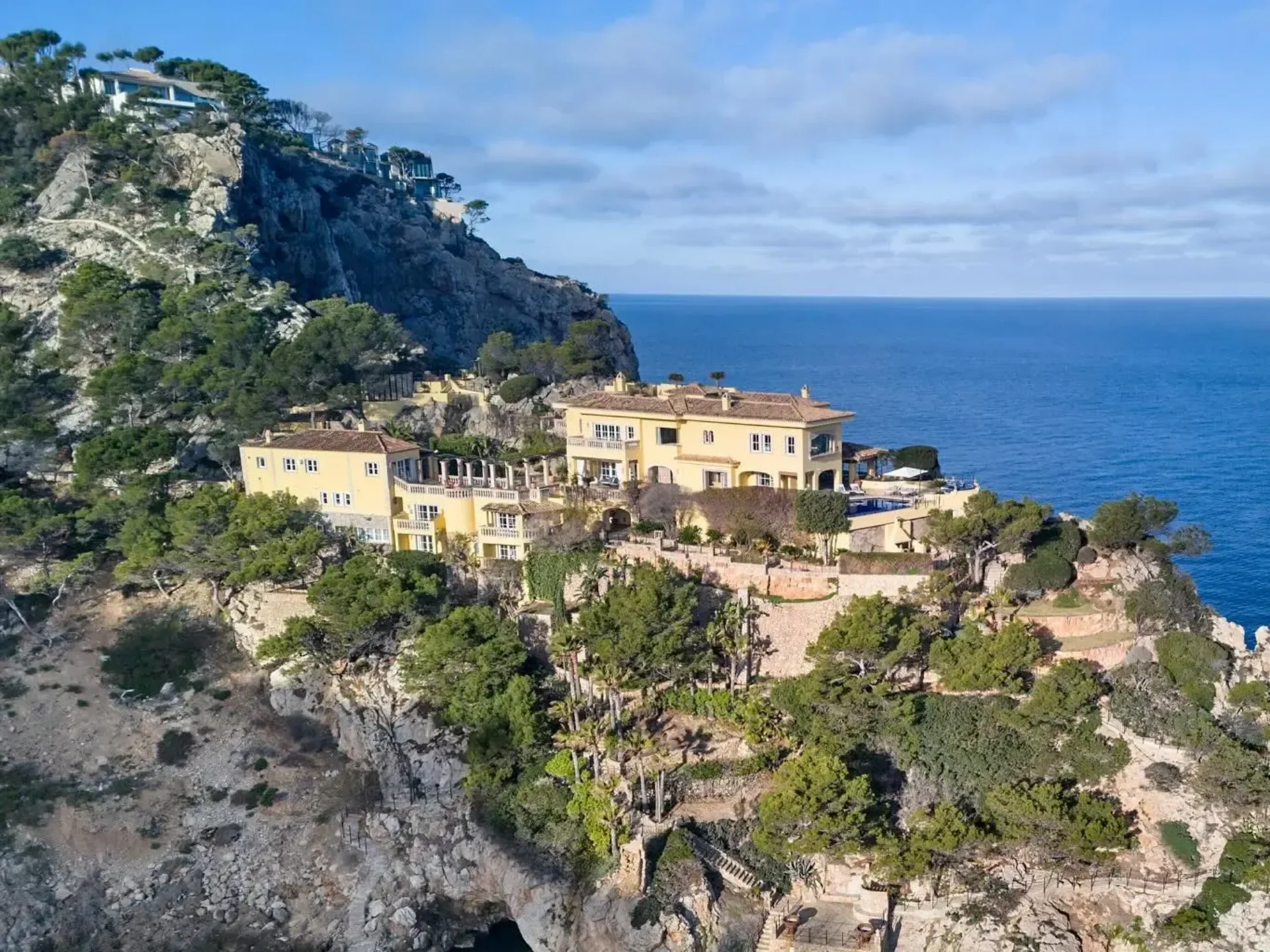 Villa Paradise Castle