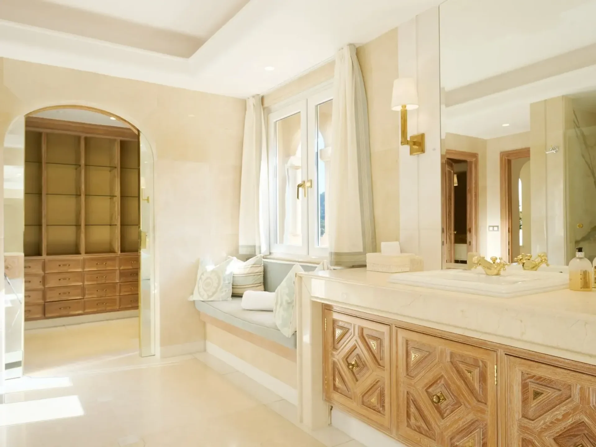 Villa Paradise Castle