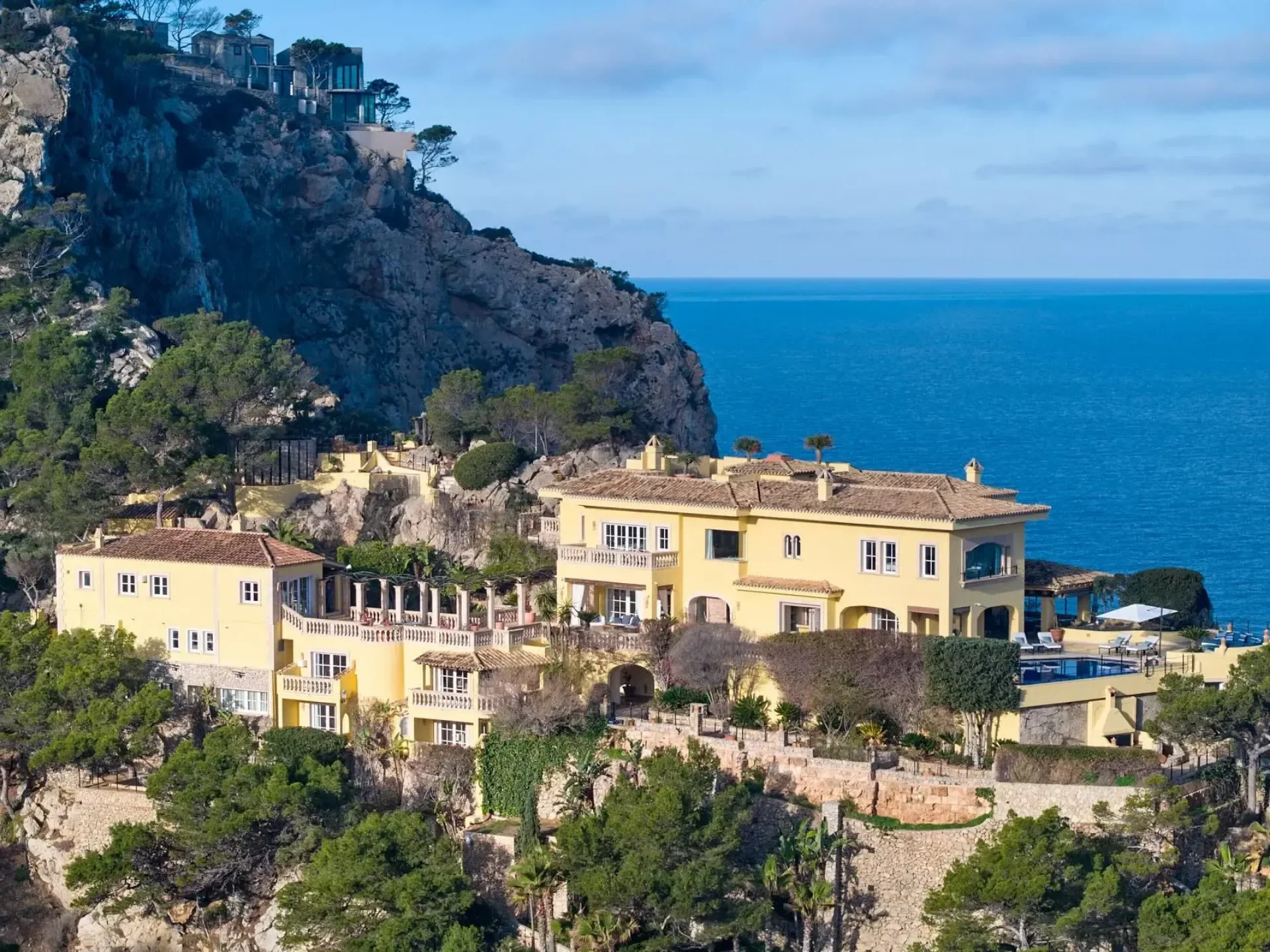 Villa Paradise Castle