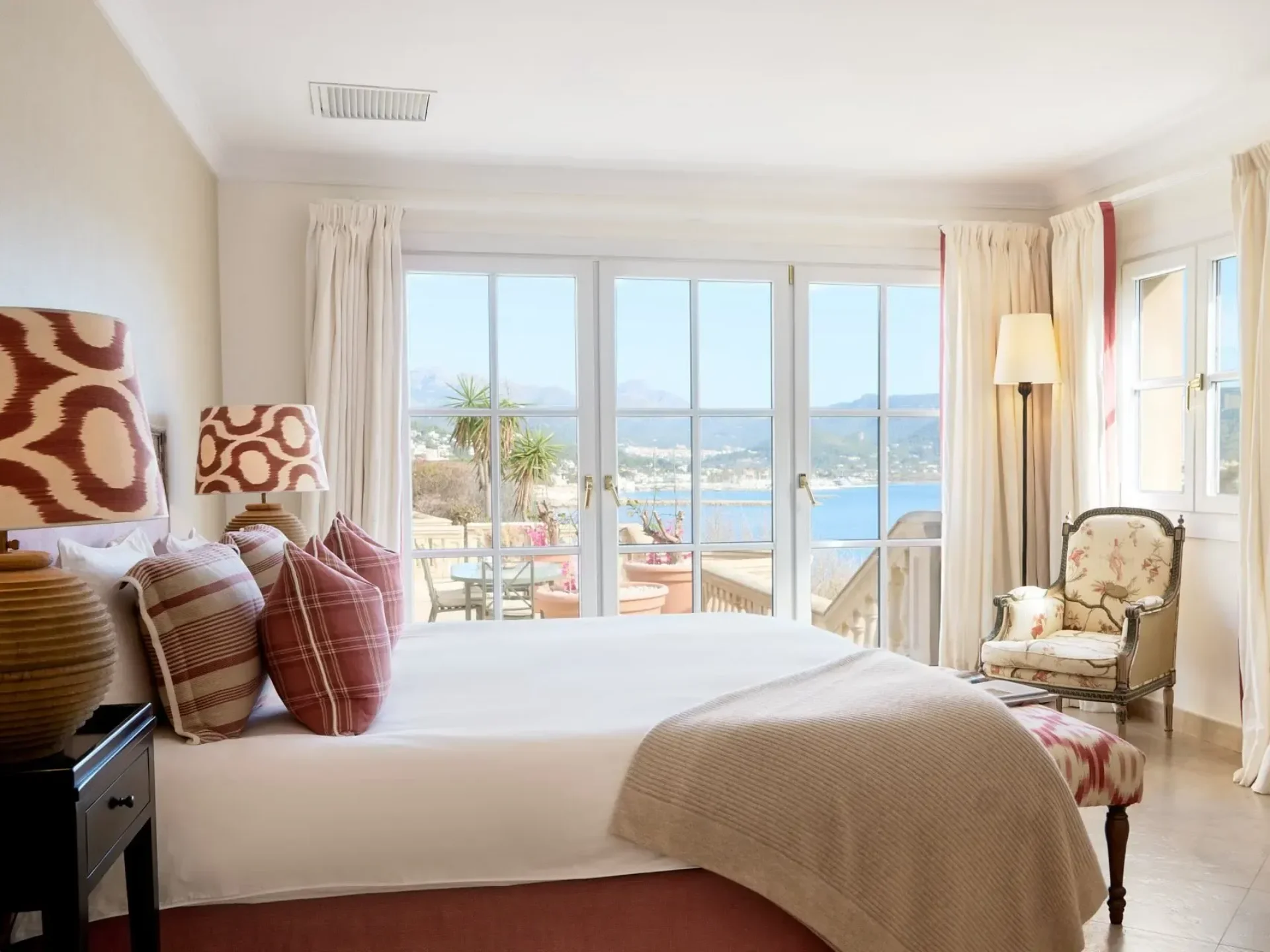 Villa Paradise Castle