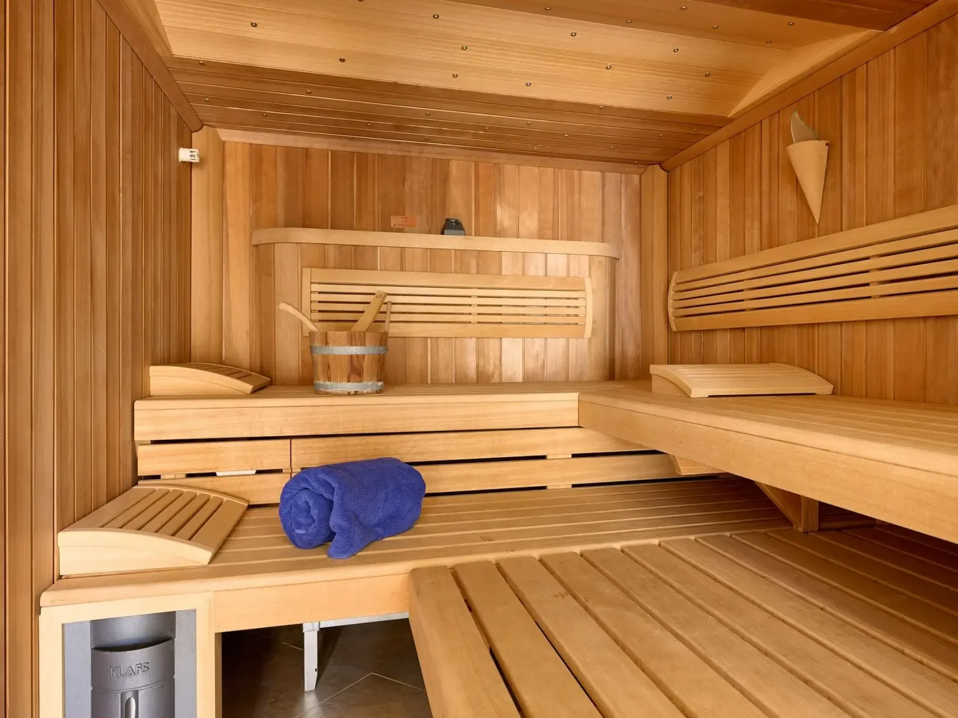 Villa Paradise Castle