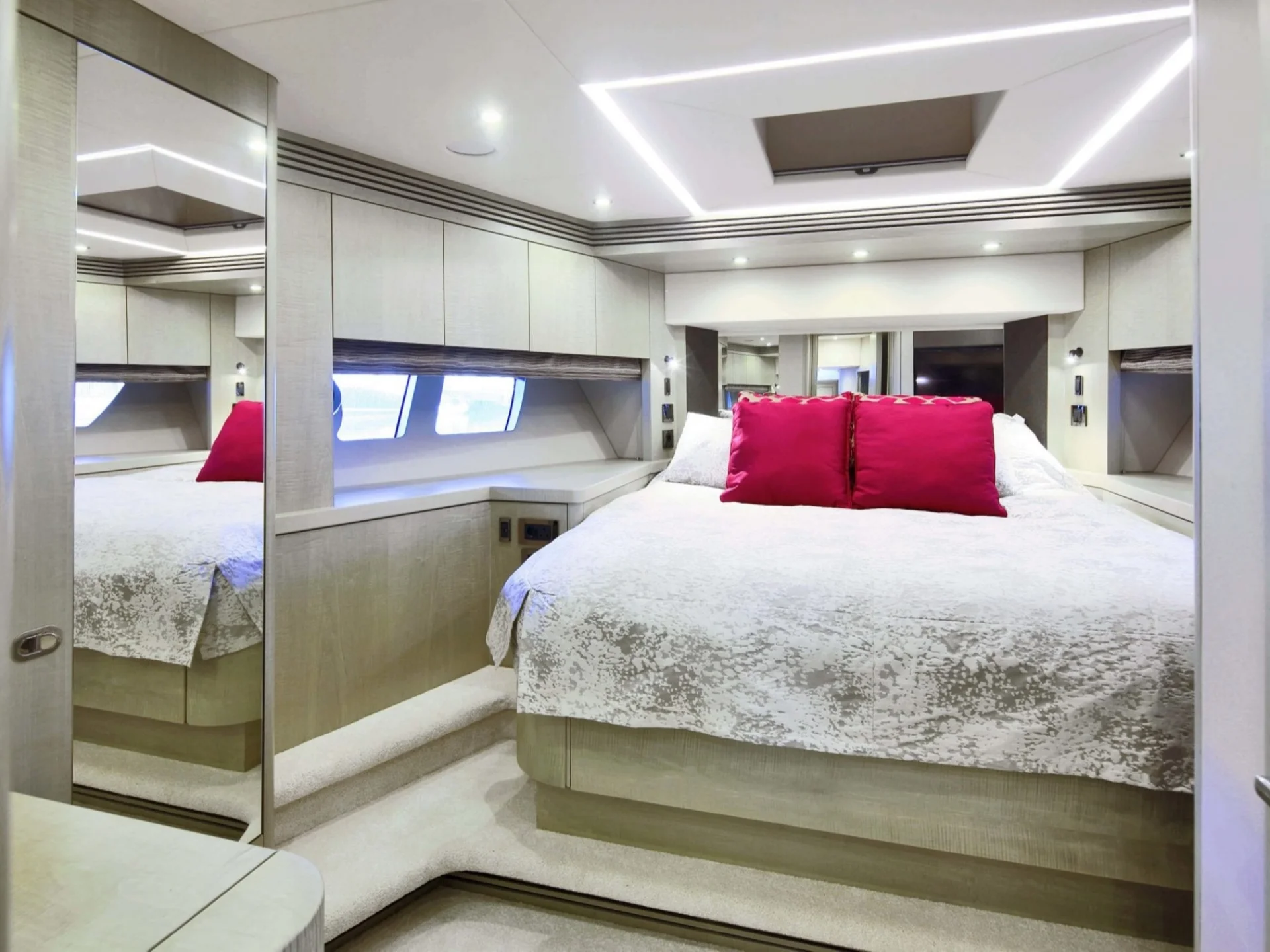 RAOUL W | Sunseeker 75 - Sunseeker