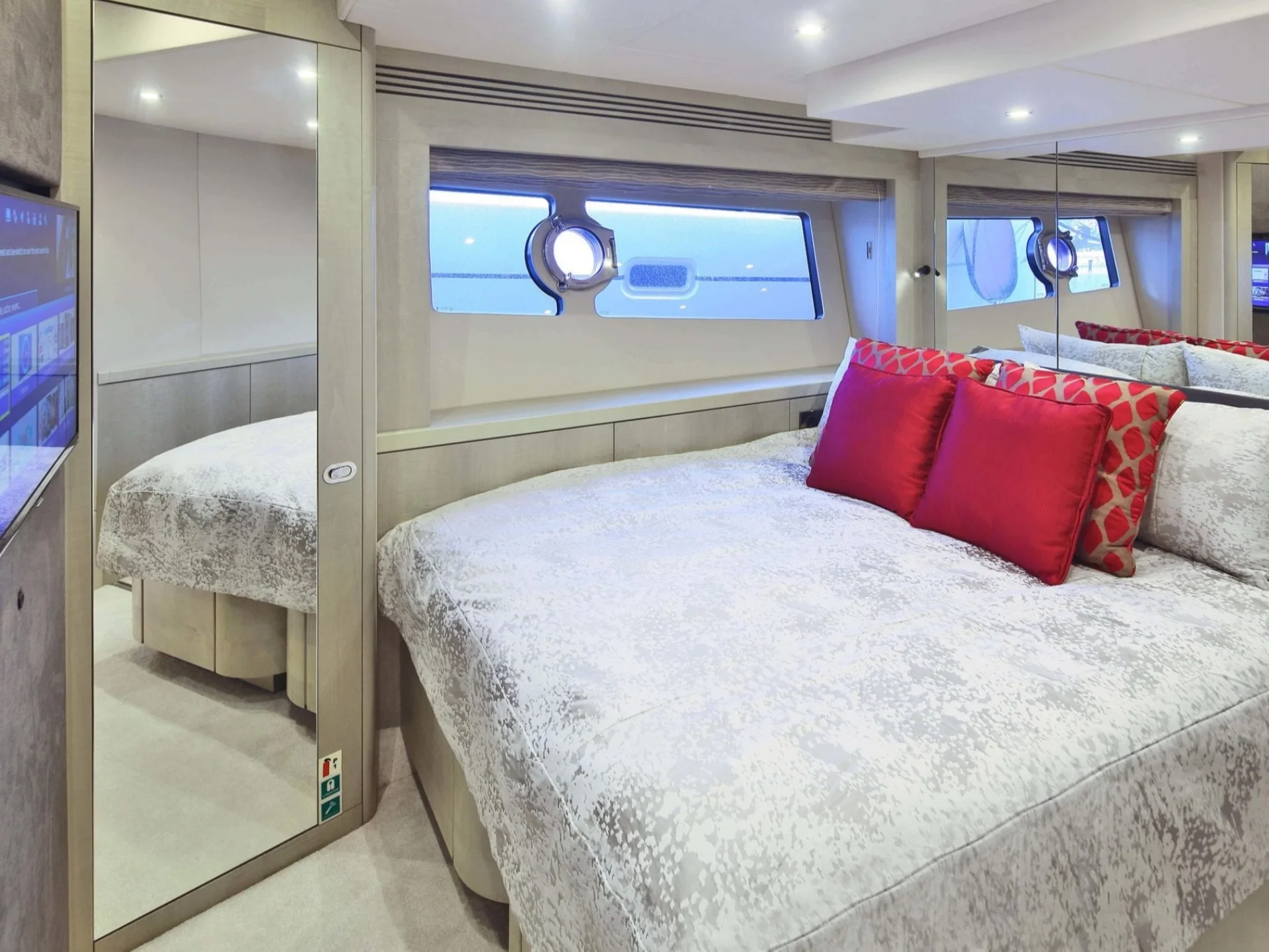 RAOUL W | Sunseeker 75 - Sunseeker