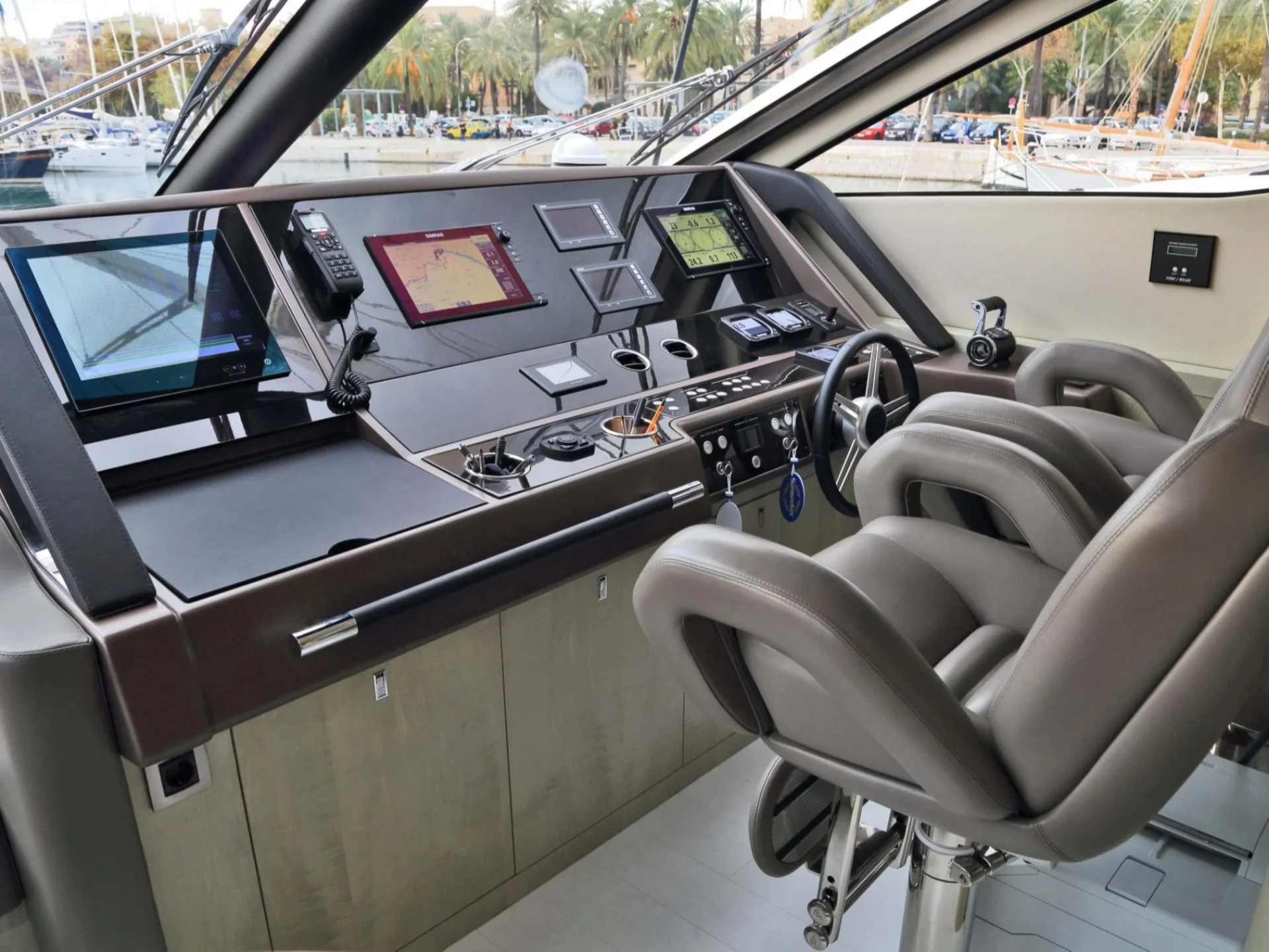 RAOUL W | Sunseeker 75 - Sunseeker