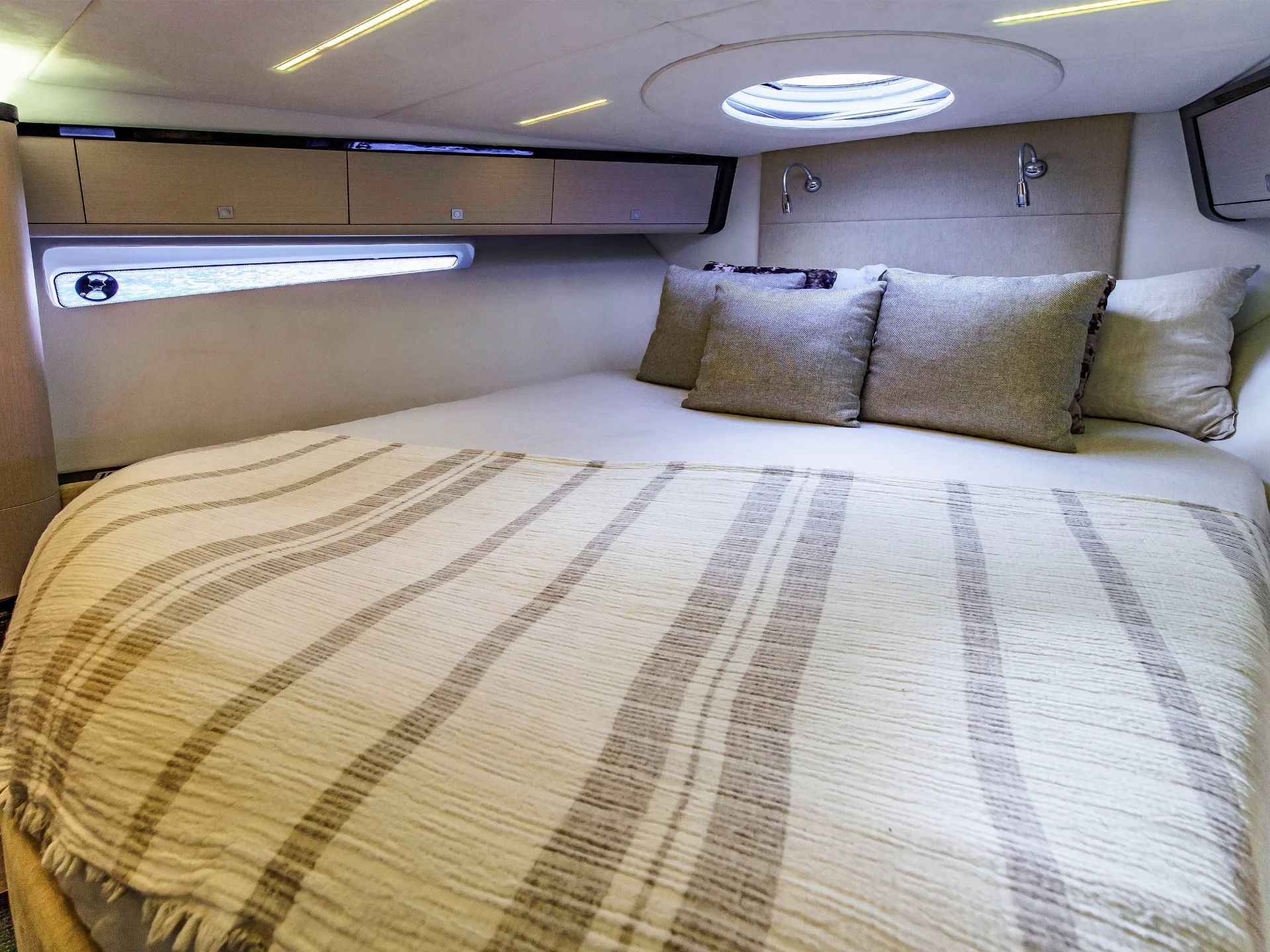 CUCA | Windy 39 Camira - Windy