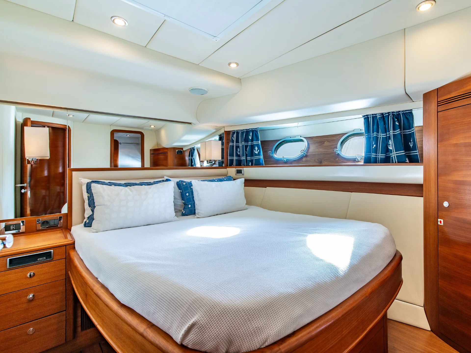 PARODIA | Guy Couach 70 - Guy Couach