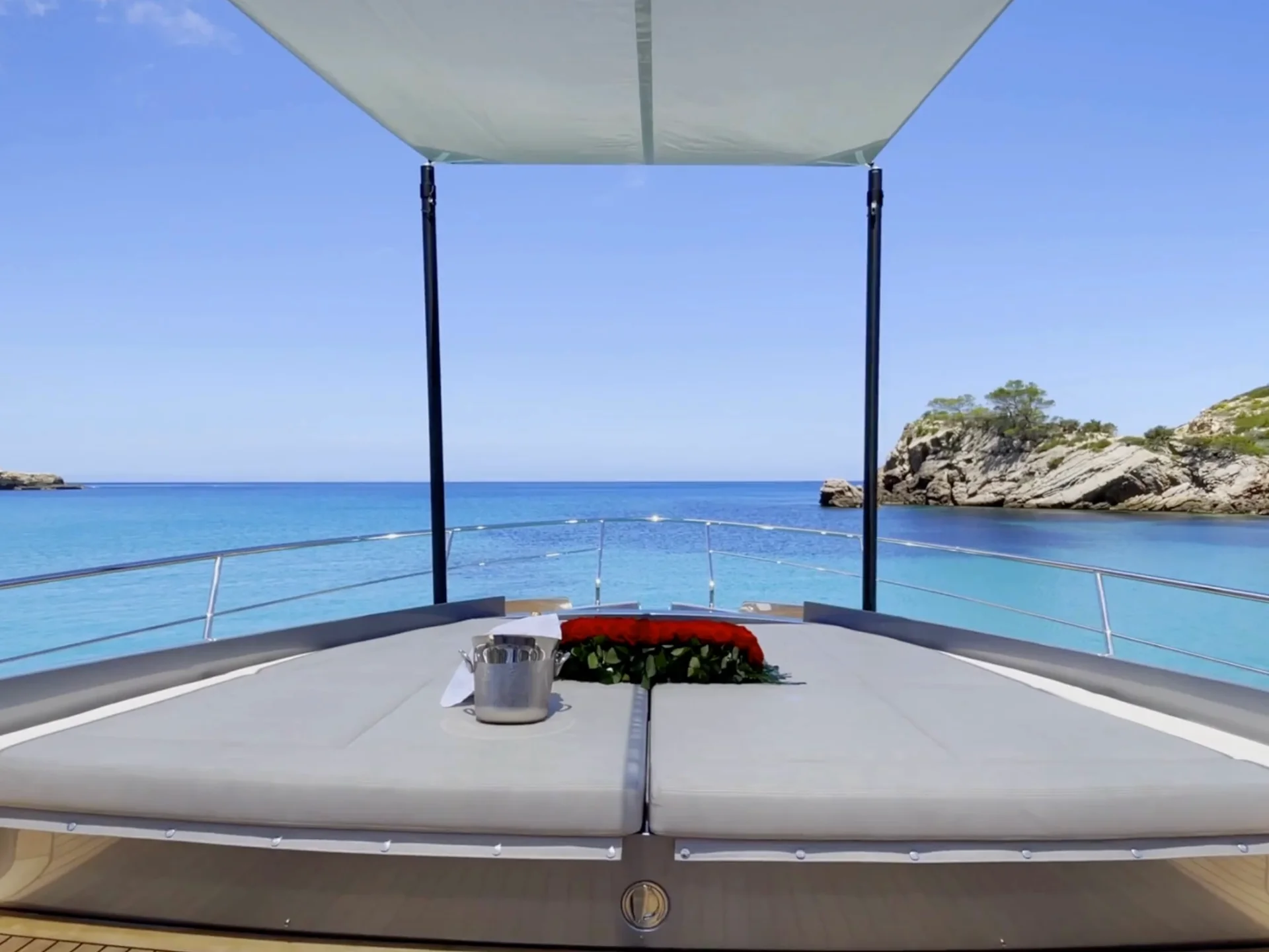 BEYOND | Pershing 8X - Pershing