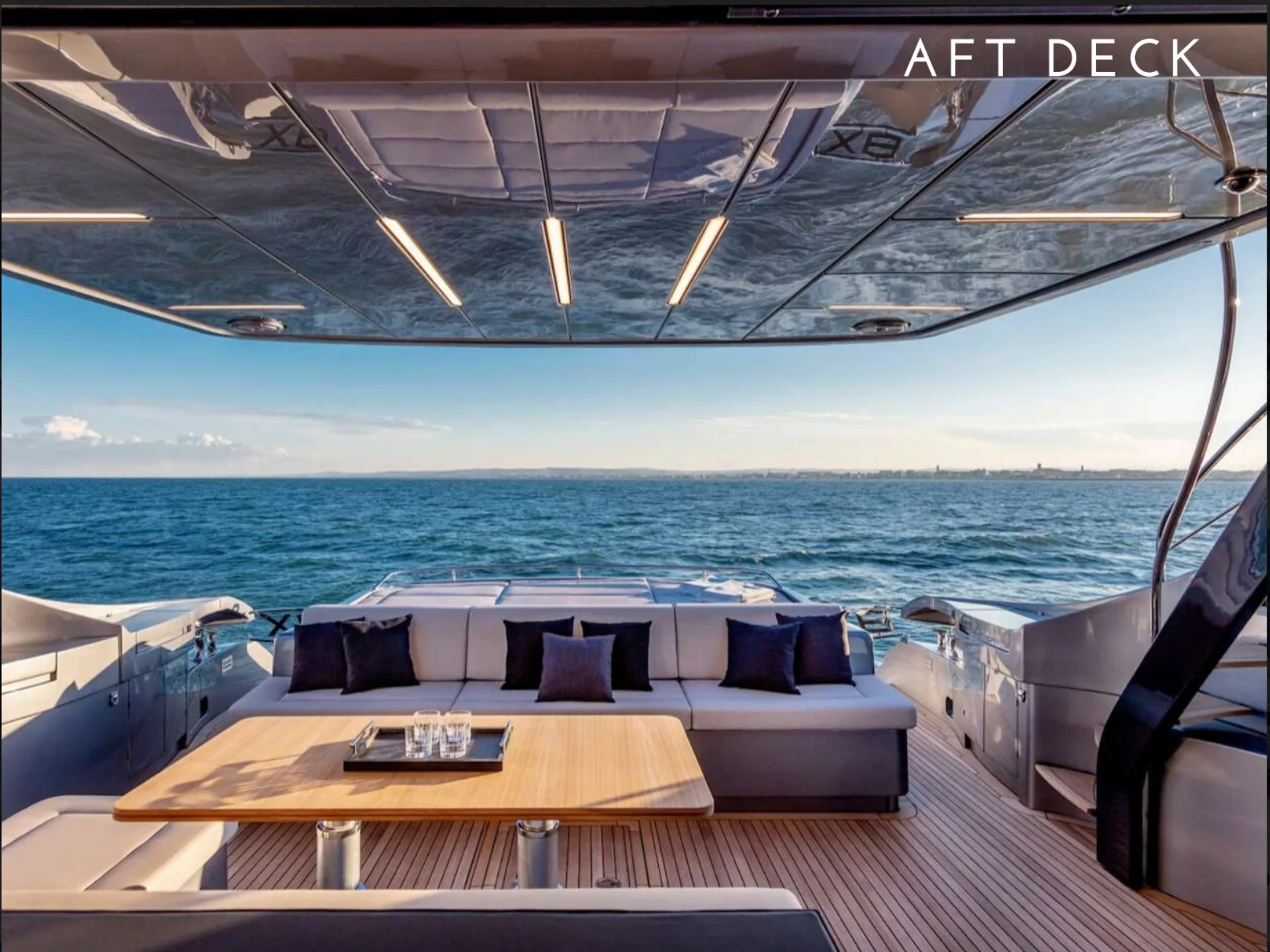 BEYOND | Pershing 8X - Pershing