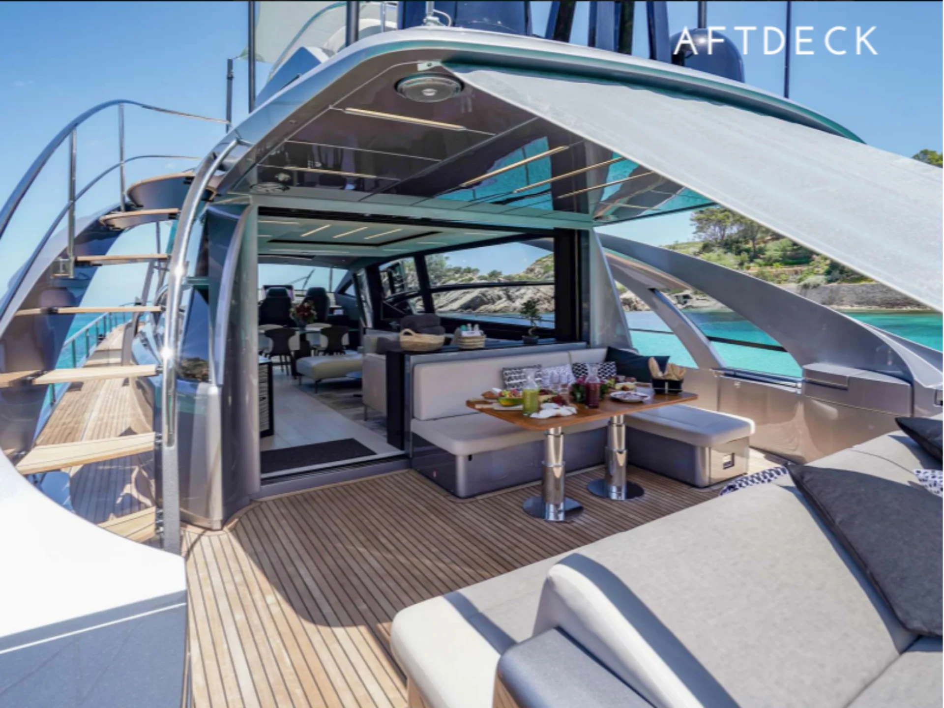 BEYOND | Pershing 8X - Pershing