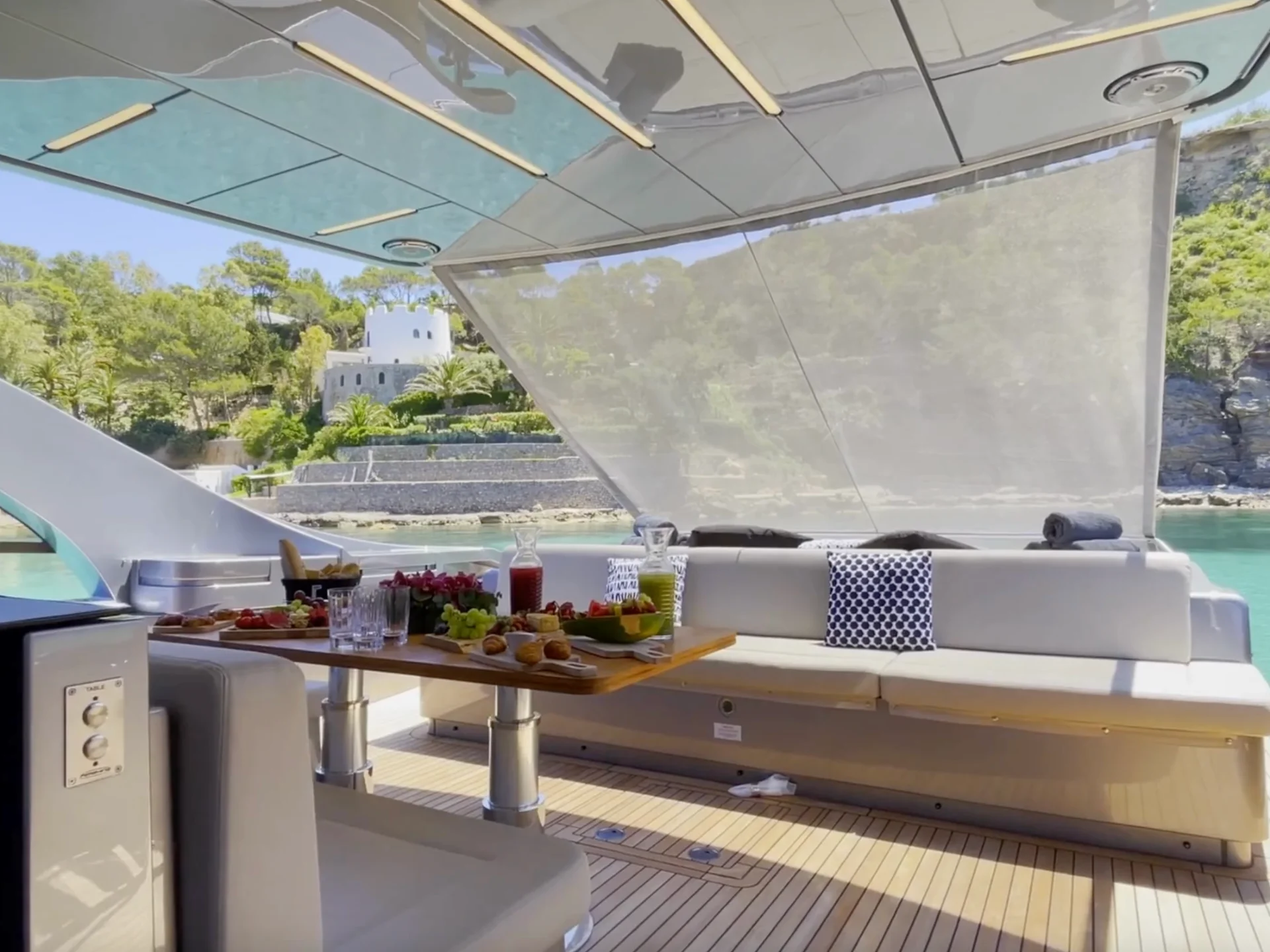 BEYOND | Pershing 8X - Pershing